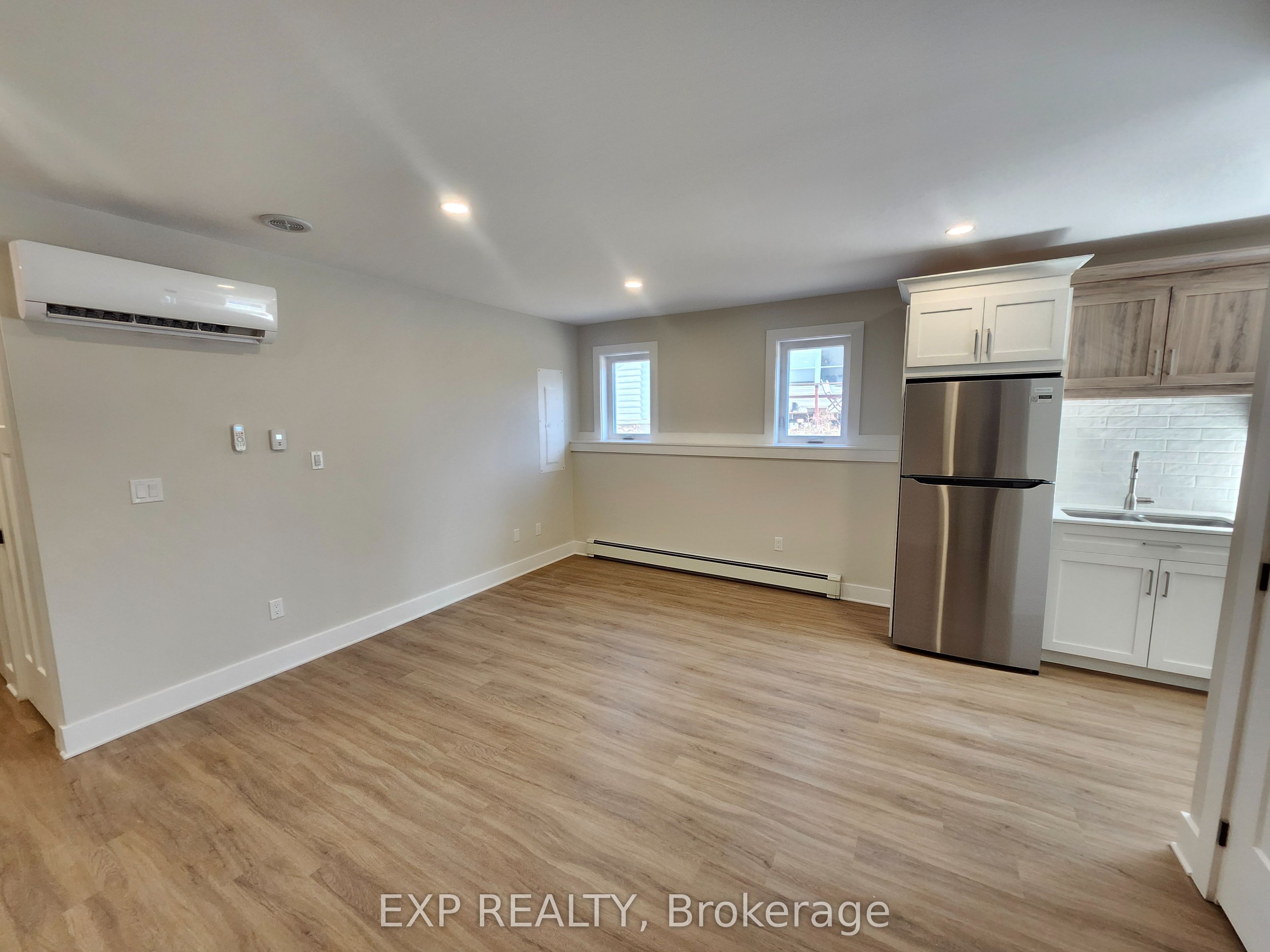 114 Lewis Street W, Merrickville-Wolford, ON K0G 1N0 photo 3