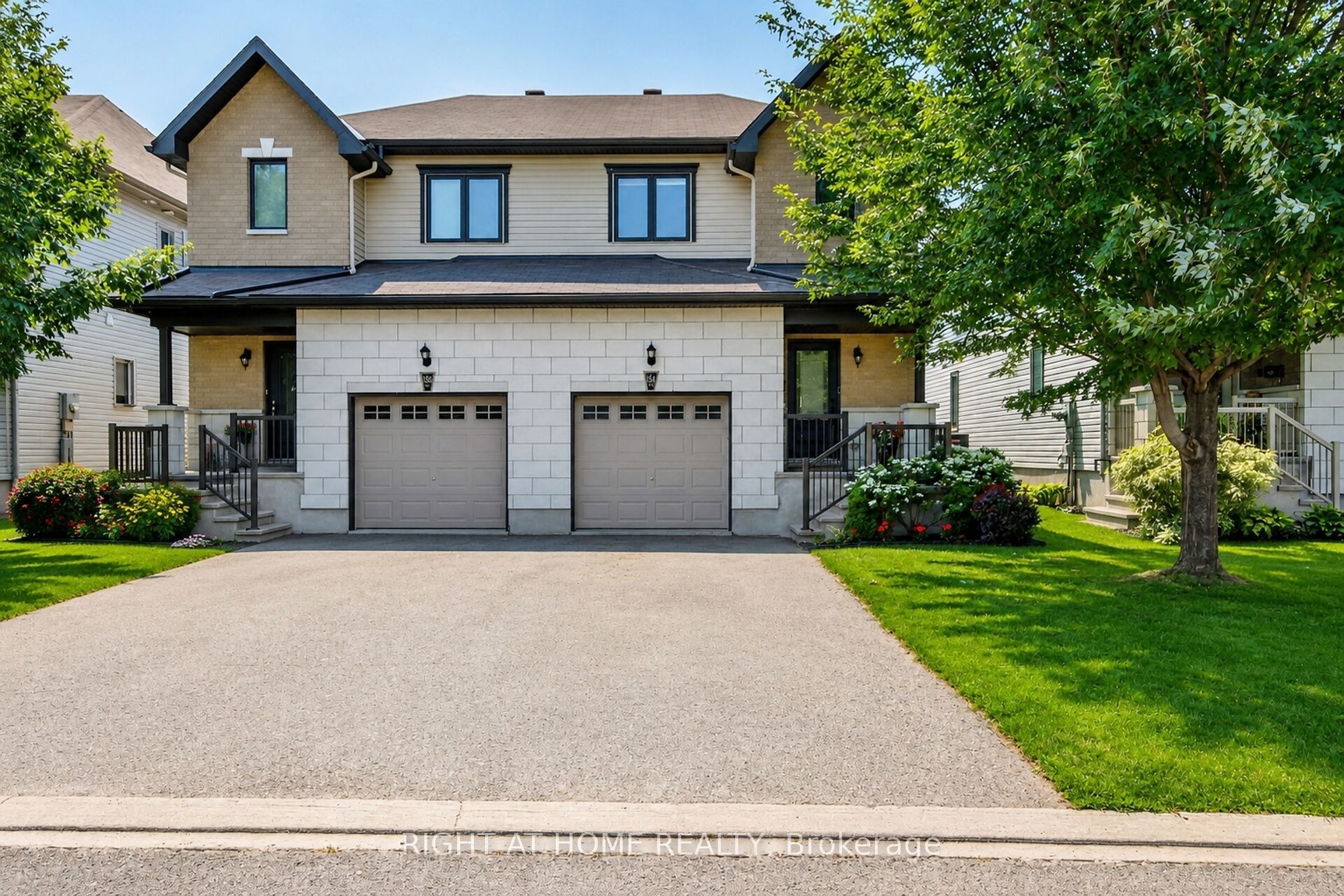 84 Francis Street, Carleton Place, ON K7C 0E9