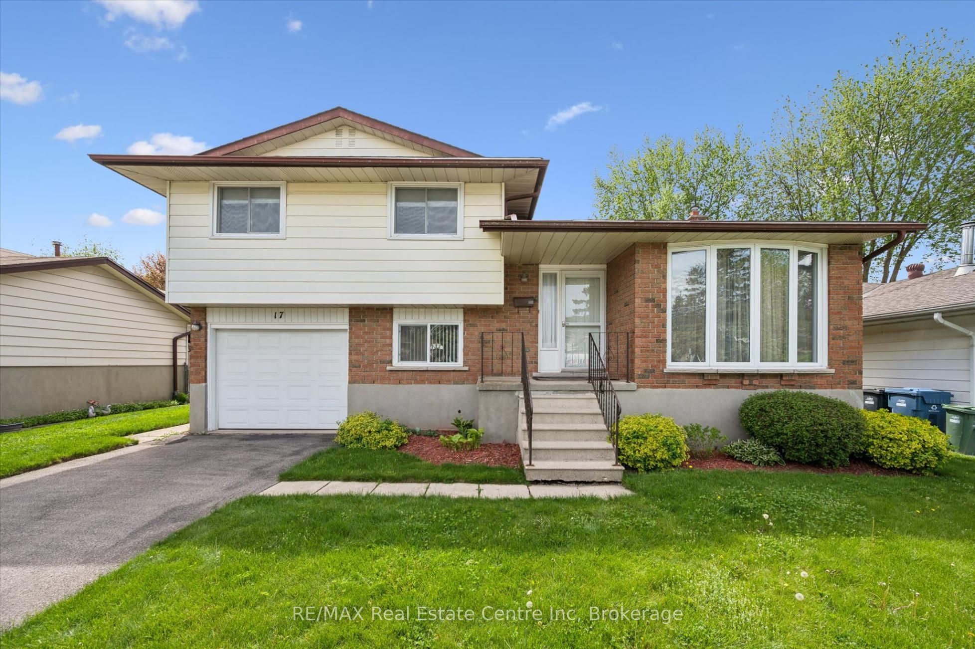 17 Glenda Court, Guelph, ON N1H 6V6 photo 2