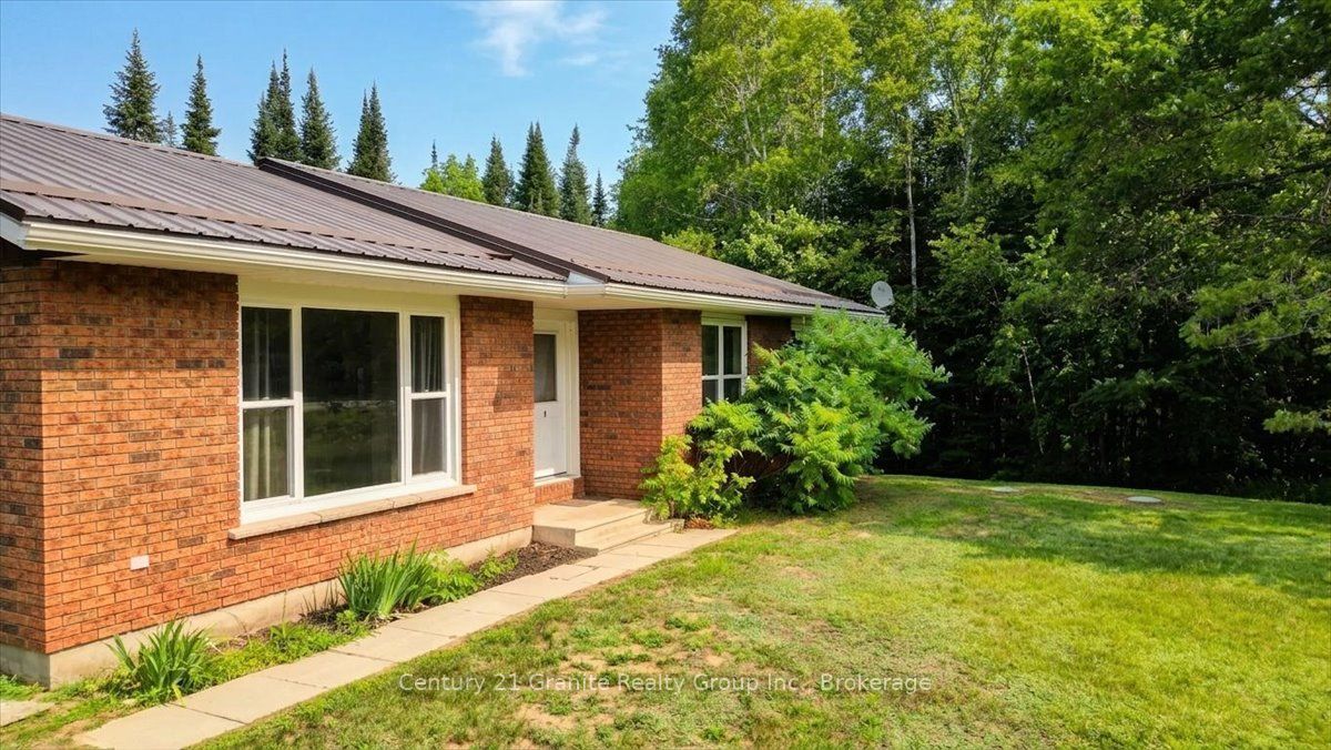 30871 Hwy 28 Highway, Bancroft, ON K0L 1C0 photo 3