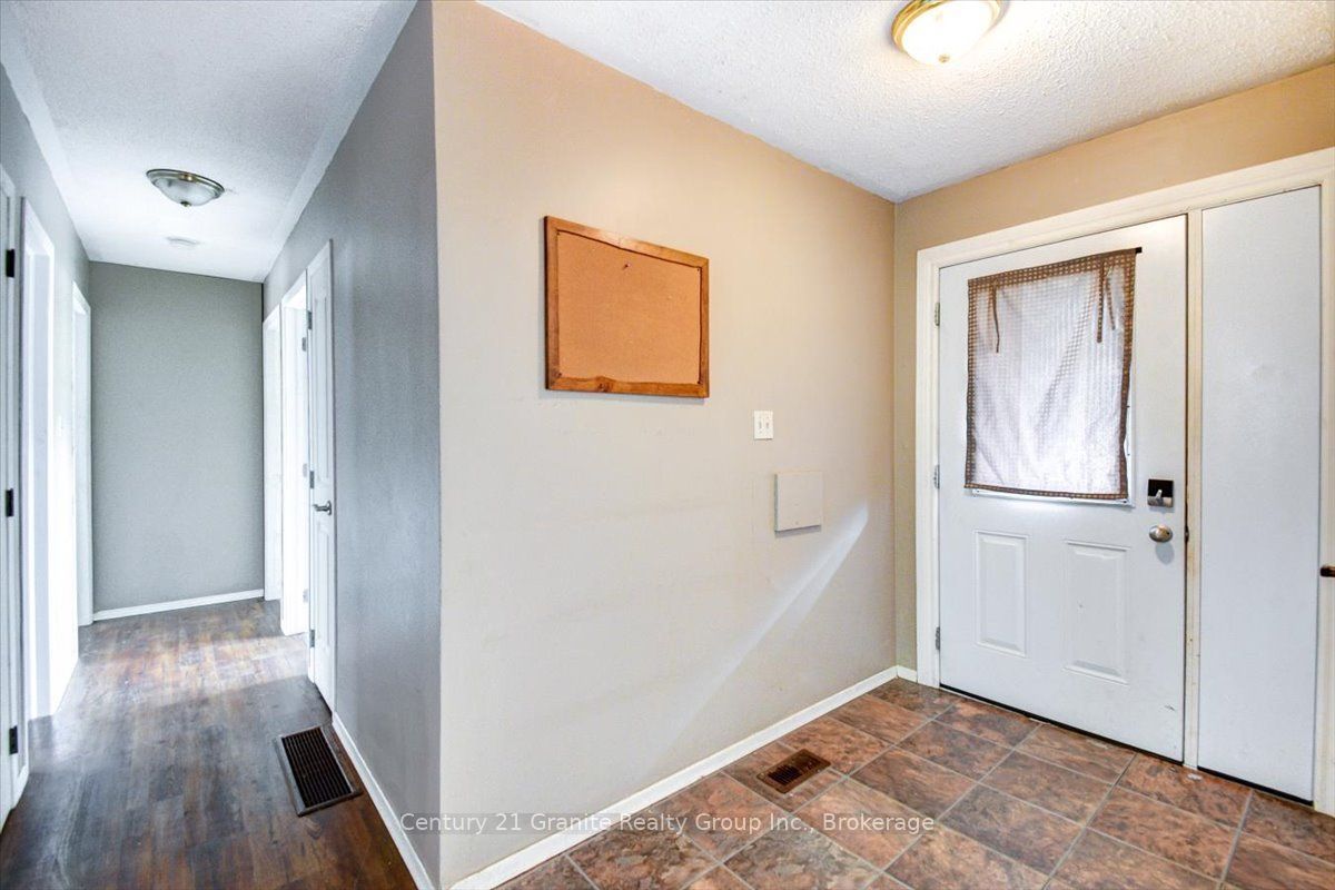 30871 Hwy 28 Highway, Bancroft, ON K0L 1C0 photo 4