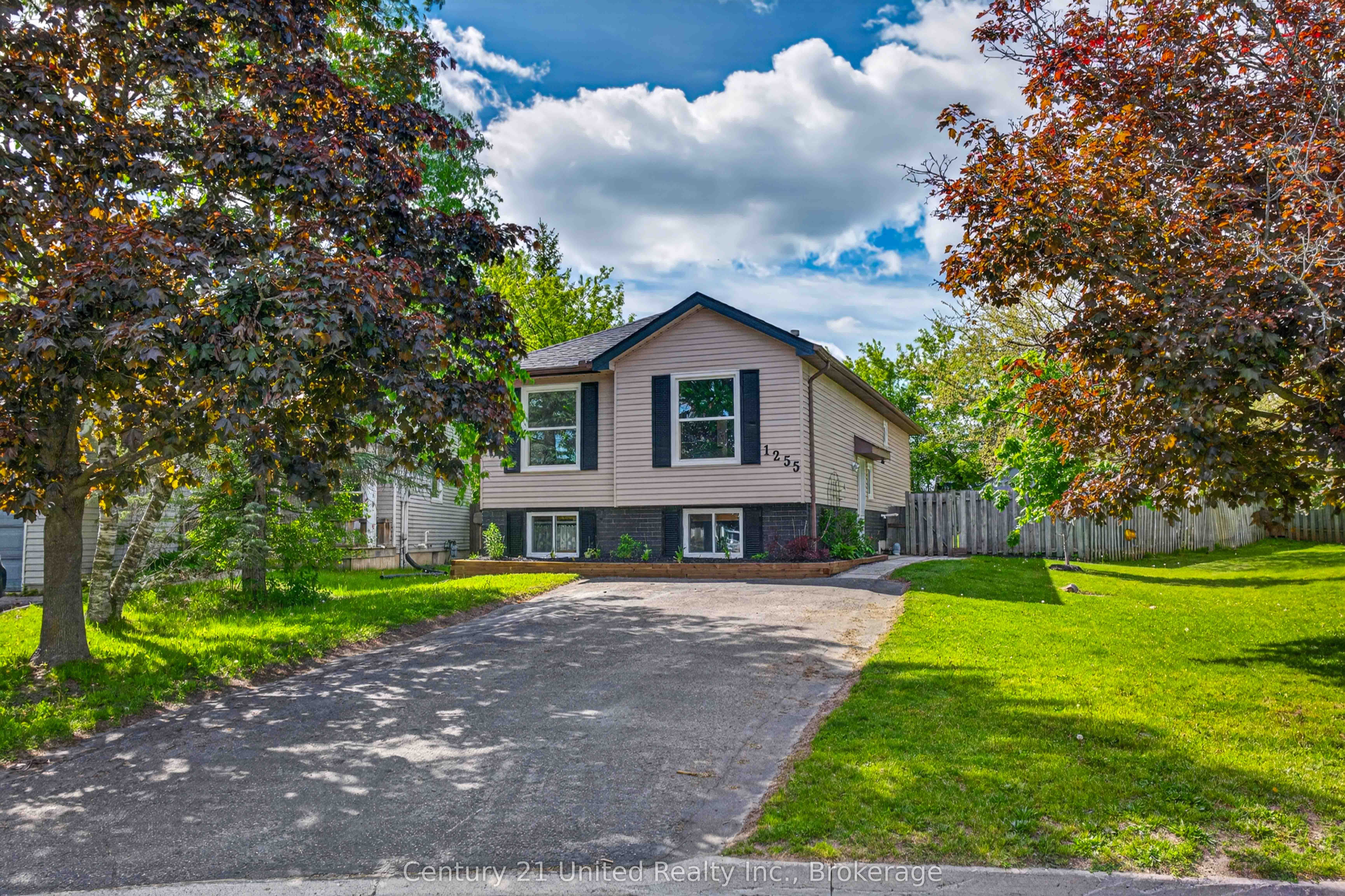 1255 Huntington Circle, Peterborough, ON K9K 2B4 photo 2