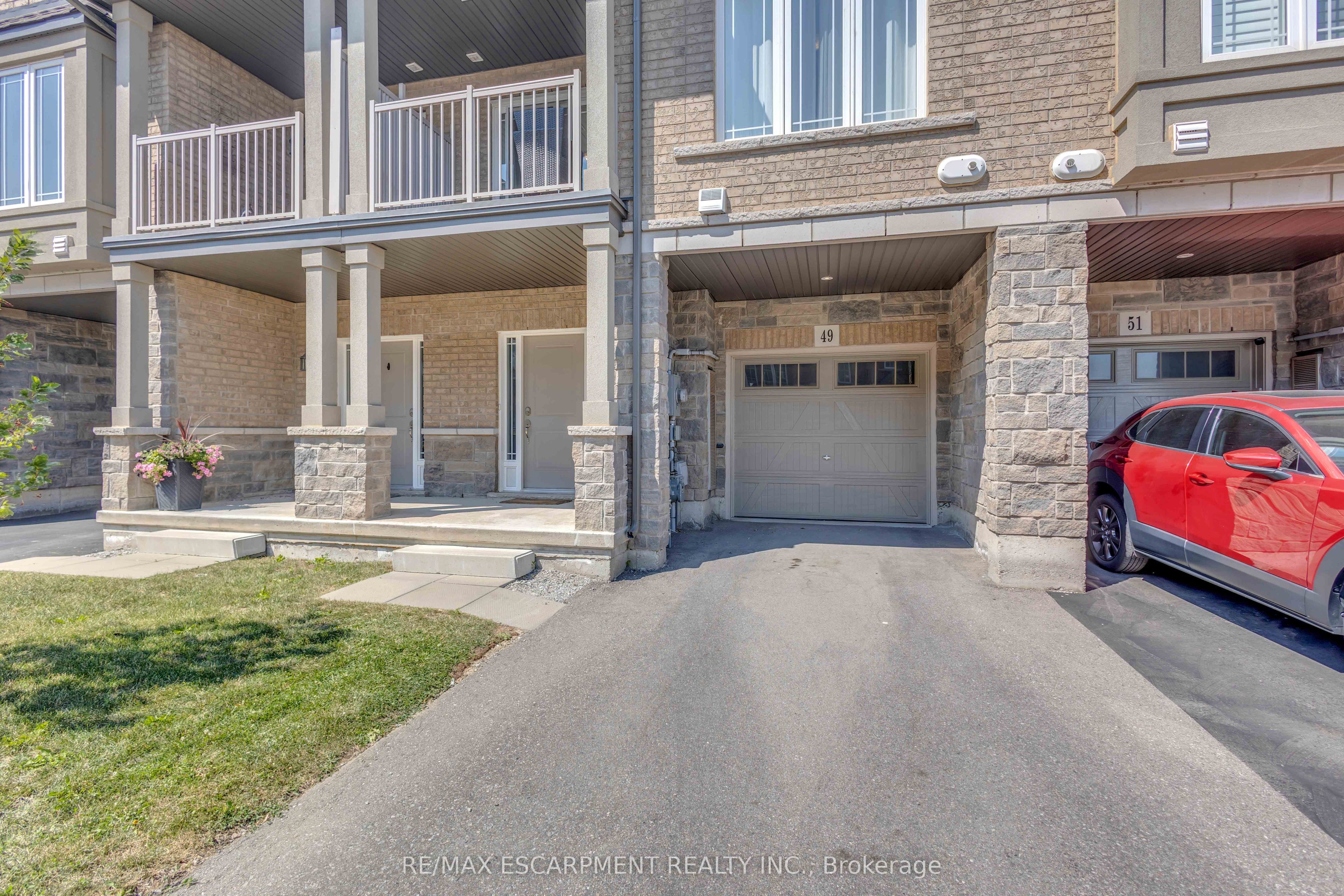 49 Laguna Village Crescent, Hamilton, ON L8E 3M9 photo 3