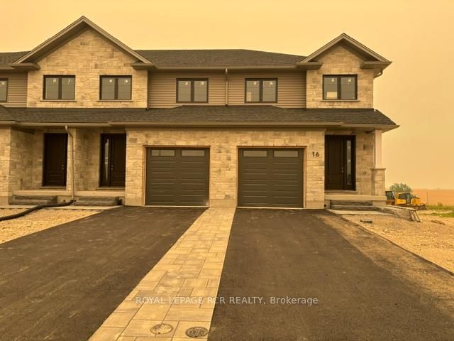 20 Reid Hill Drive, Mapleton, ON N0G 1P0