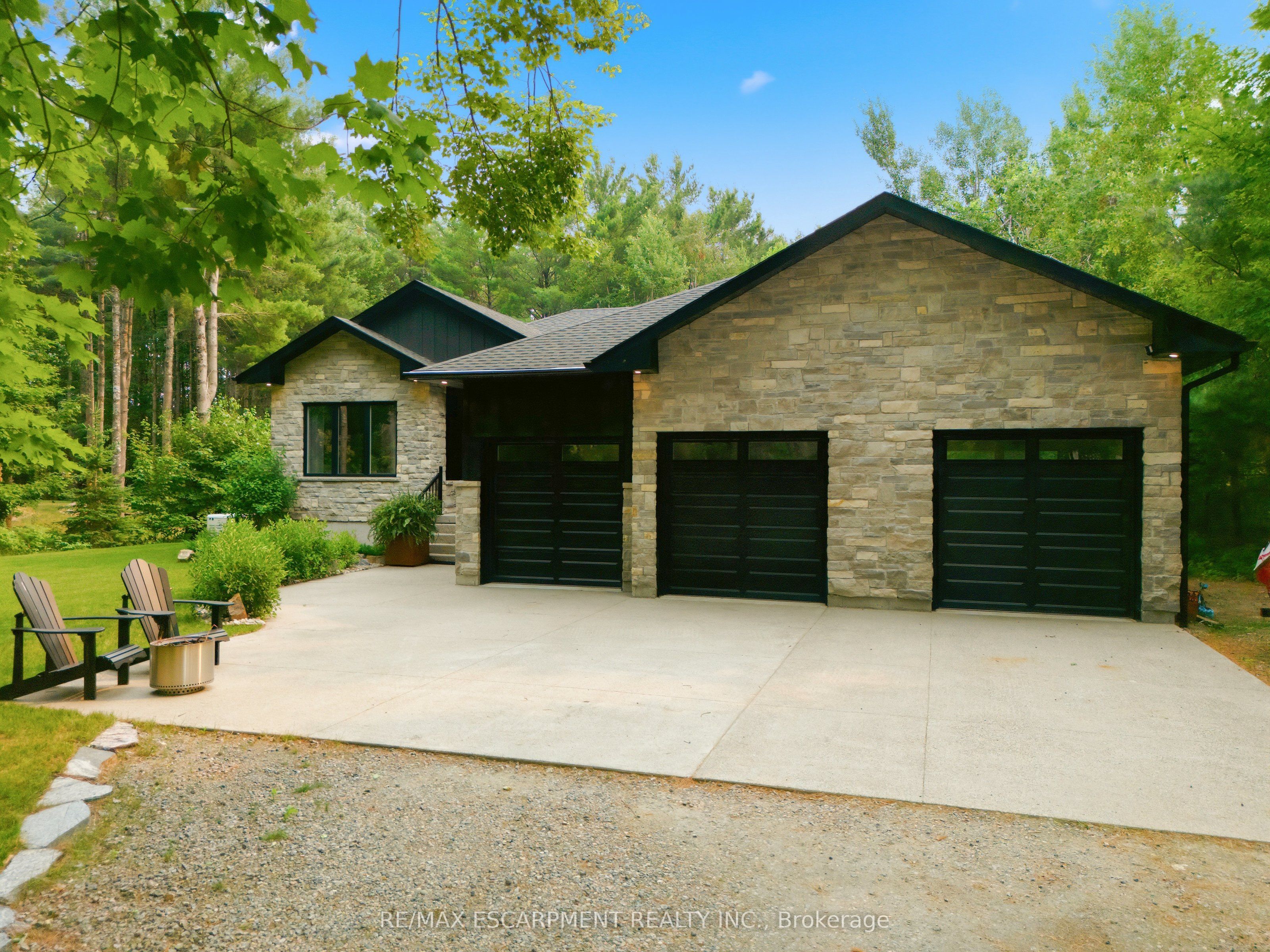 1039 Xavier Street, Gravenhurst, ON P0E 1G0 photo 4