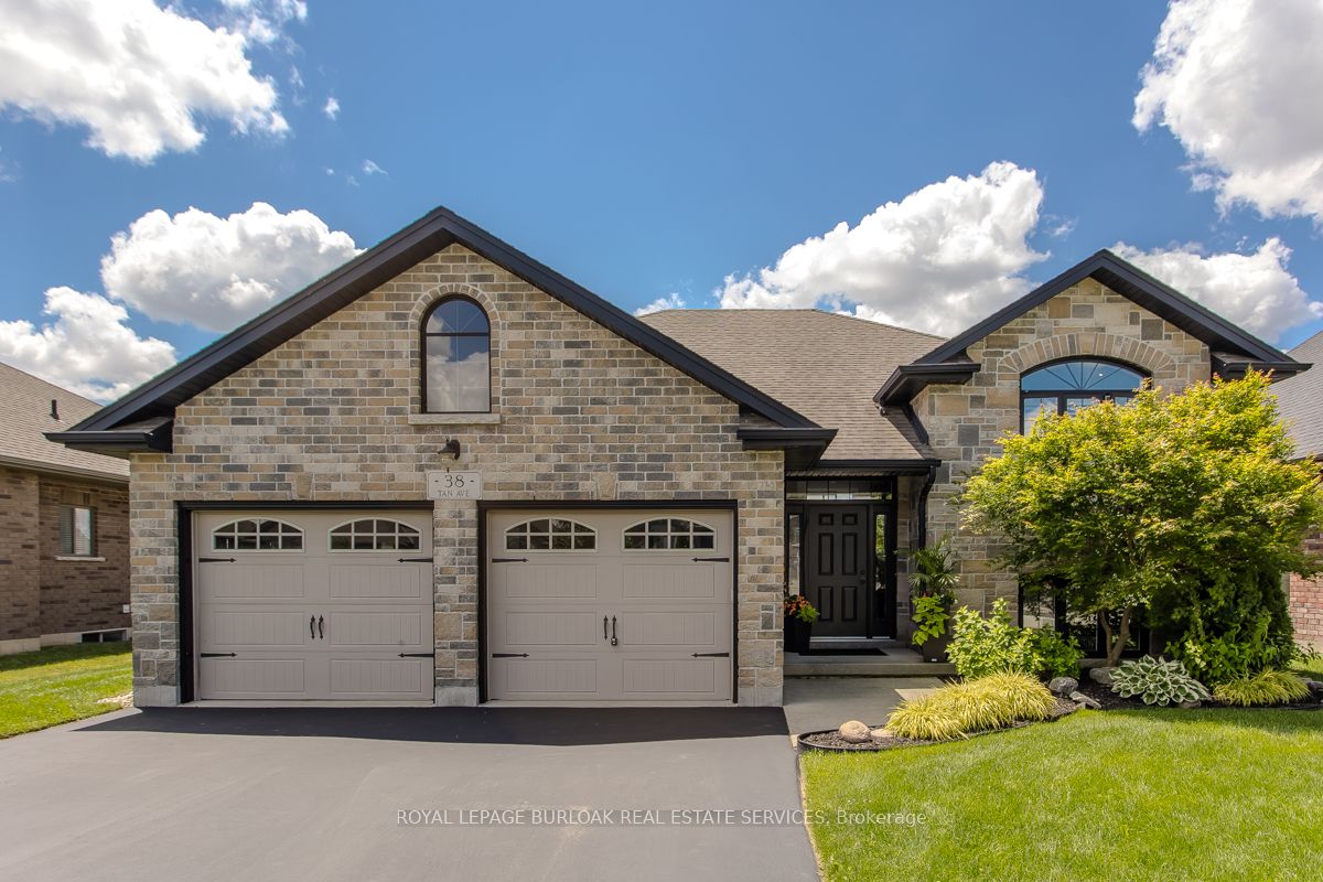 38 Tan Avenue, Norfolk, ON N0E 1Y0