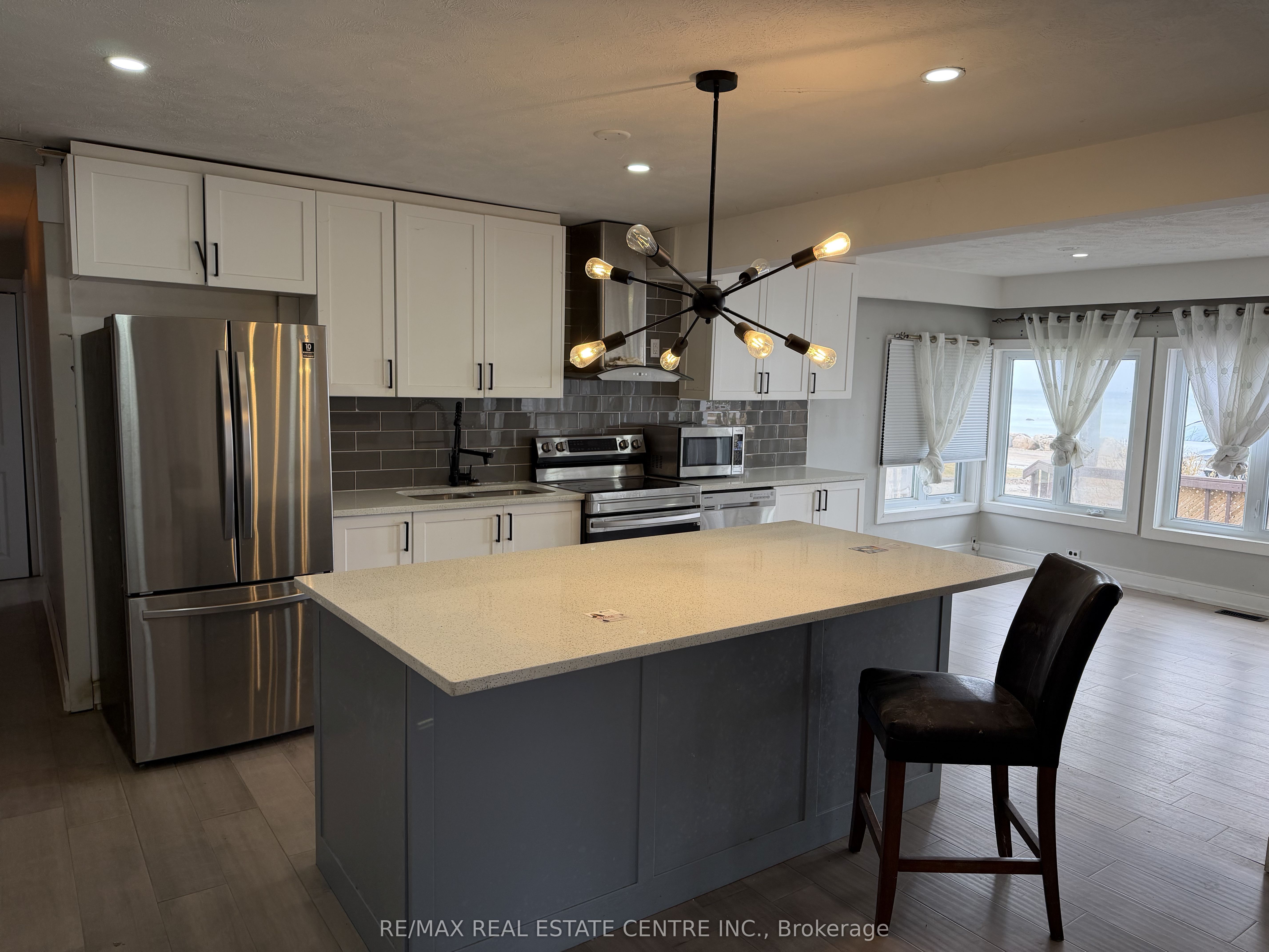 35 Lakeside Avenue, Meaford, ON N4L 1A7 photo 5