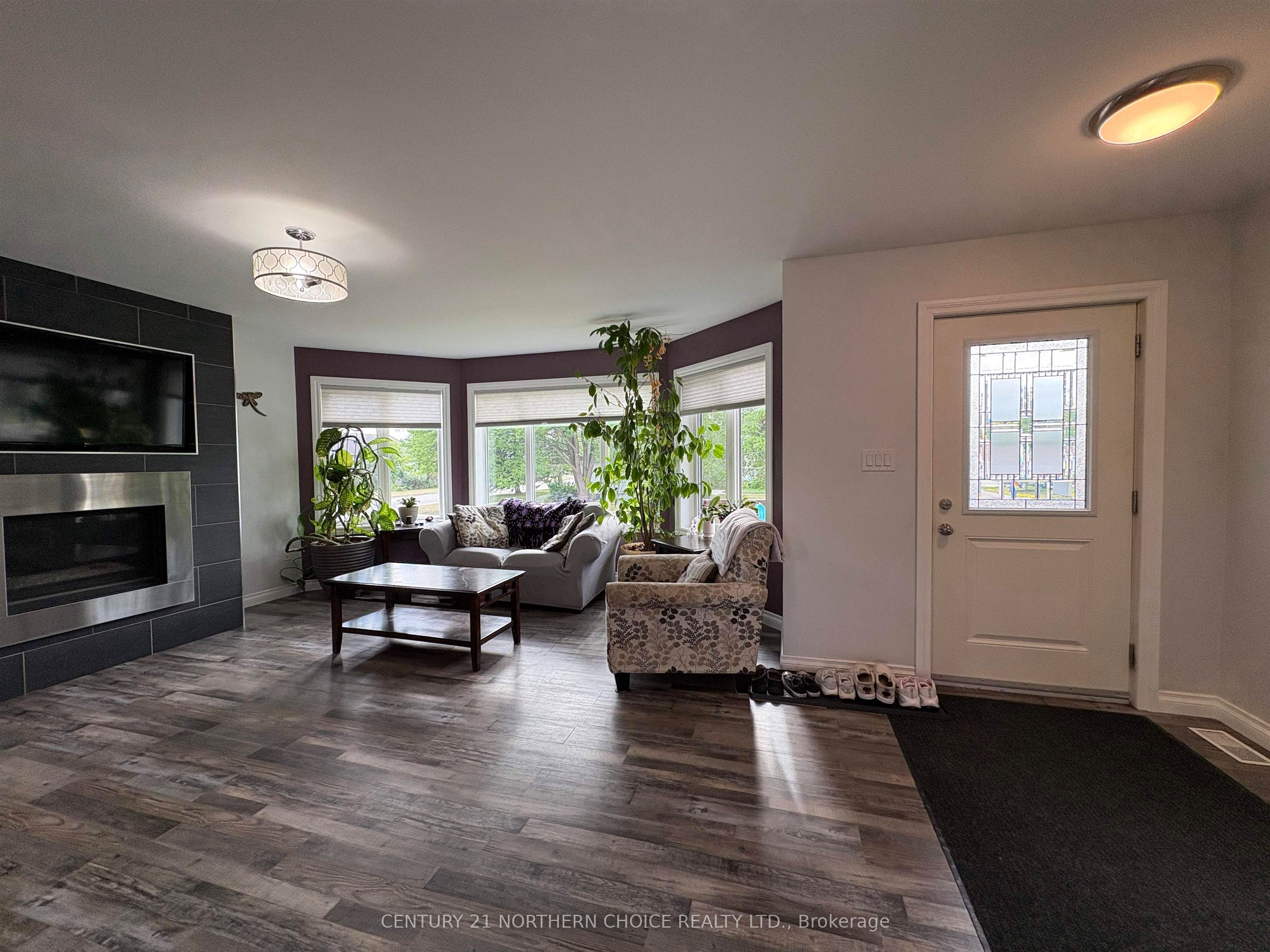 832 Williams Avenue, Fort Frances, ON P9A 0A5 photo 5