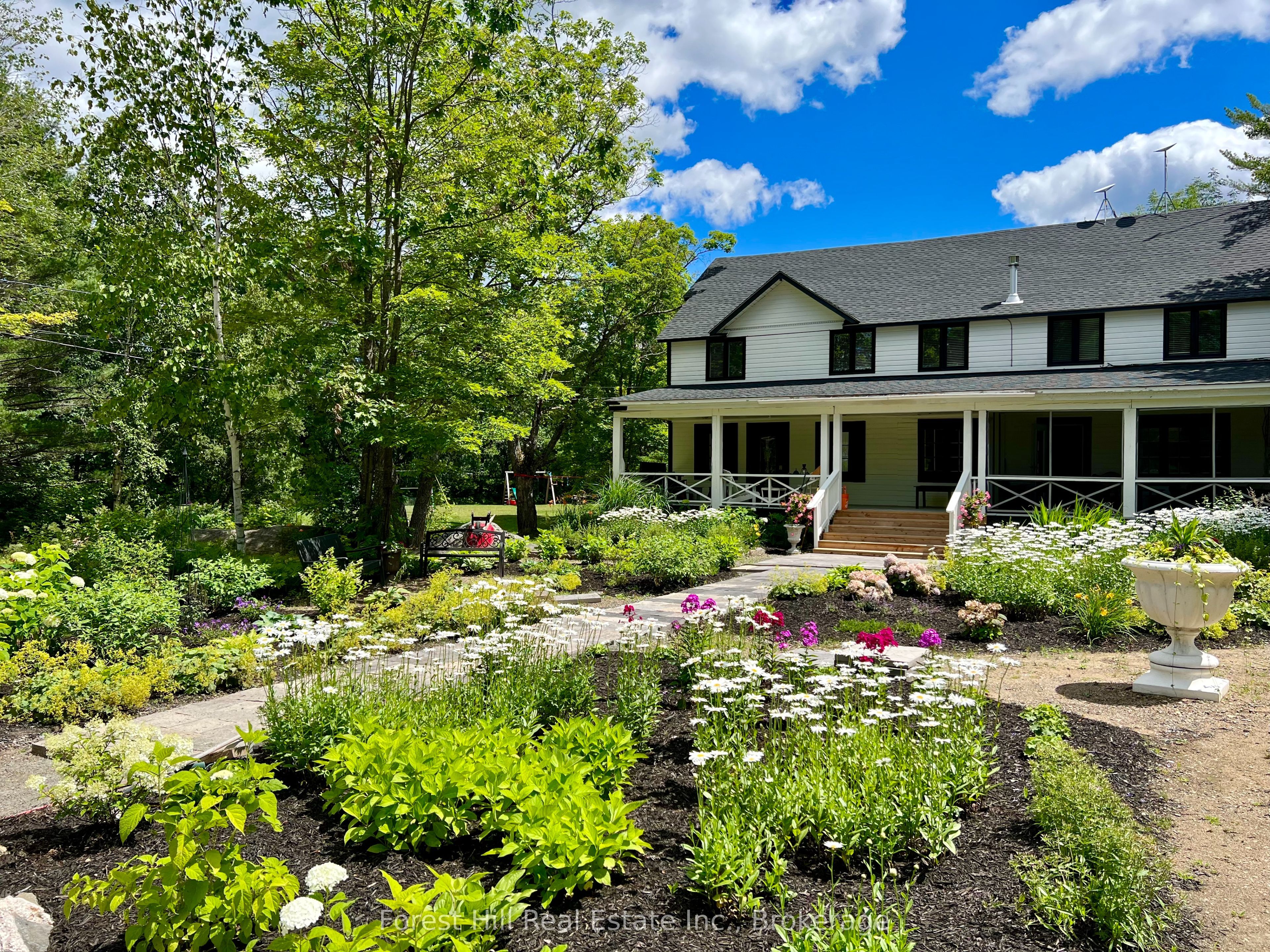 1040 Walker Lake Drive, Lake of Bays, ON P1H 2J6 photo 2