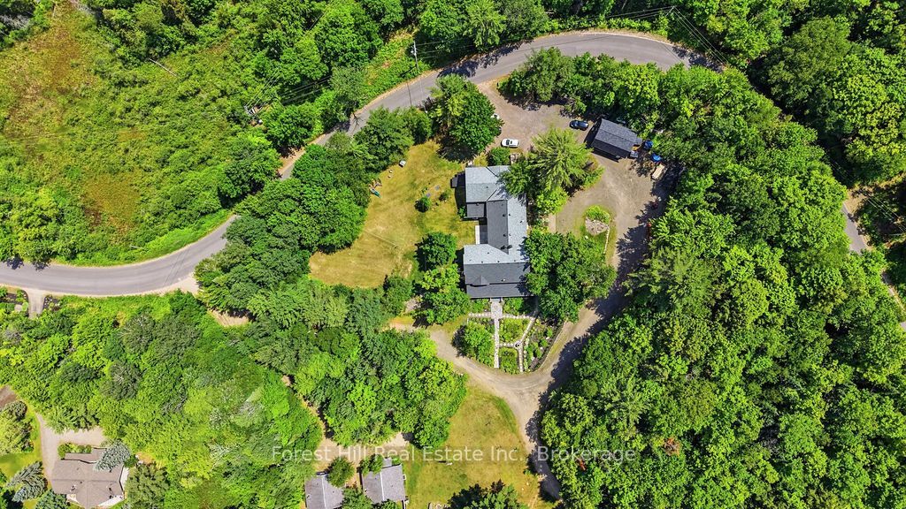 1040 Walker Lake Drive, Lake of Bays, ON P1H 2J6 photo 3