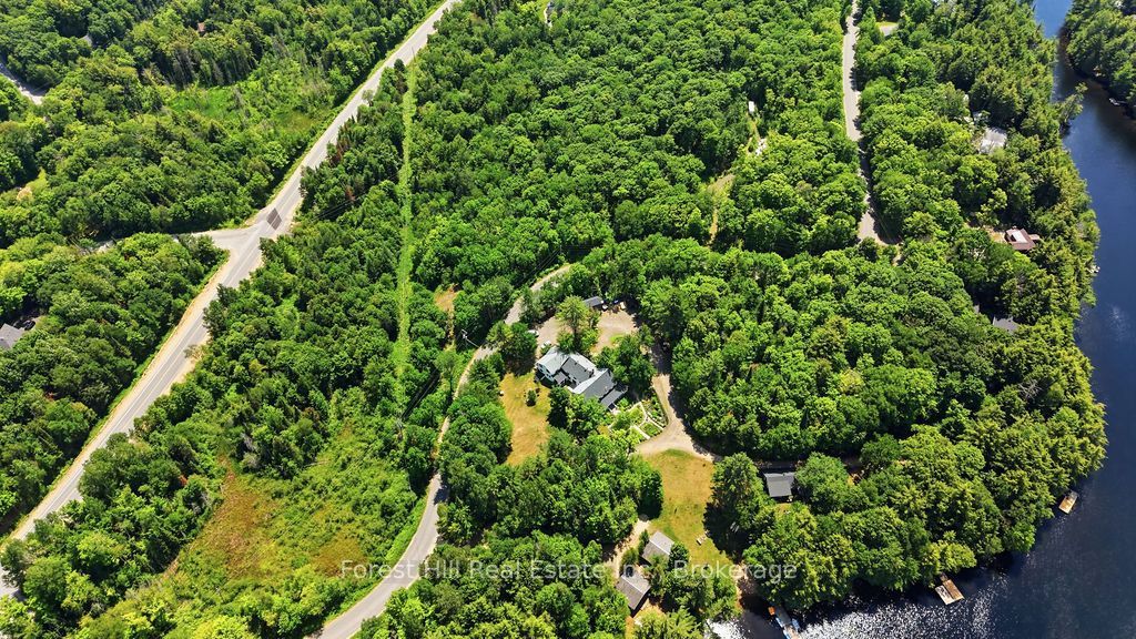 1040 Walker Lake Drive, Lake of Bays, ON P1H 2J6 photo 4