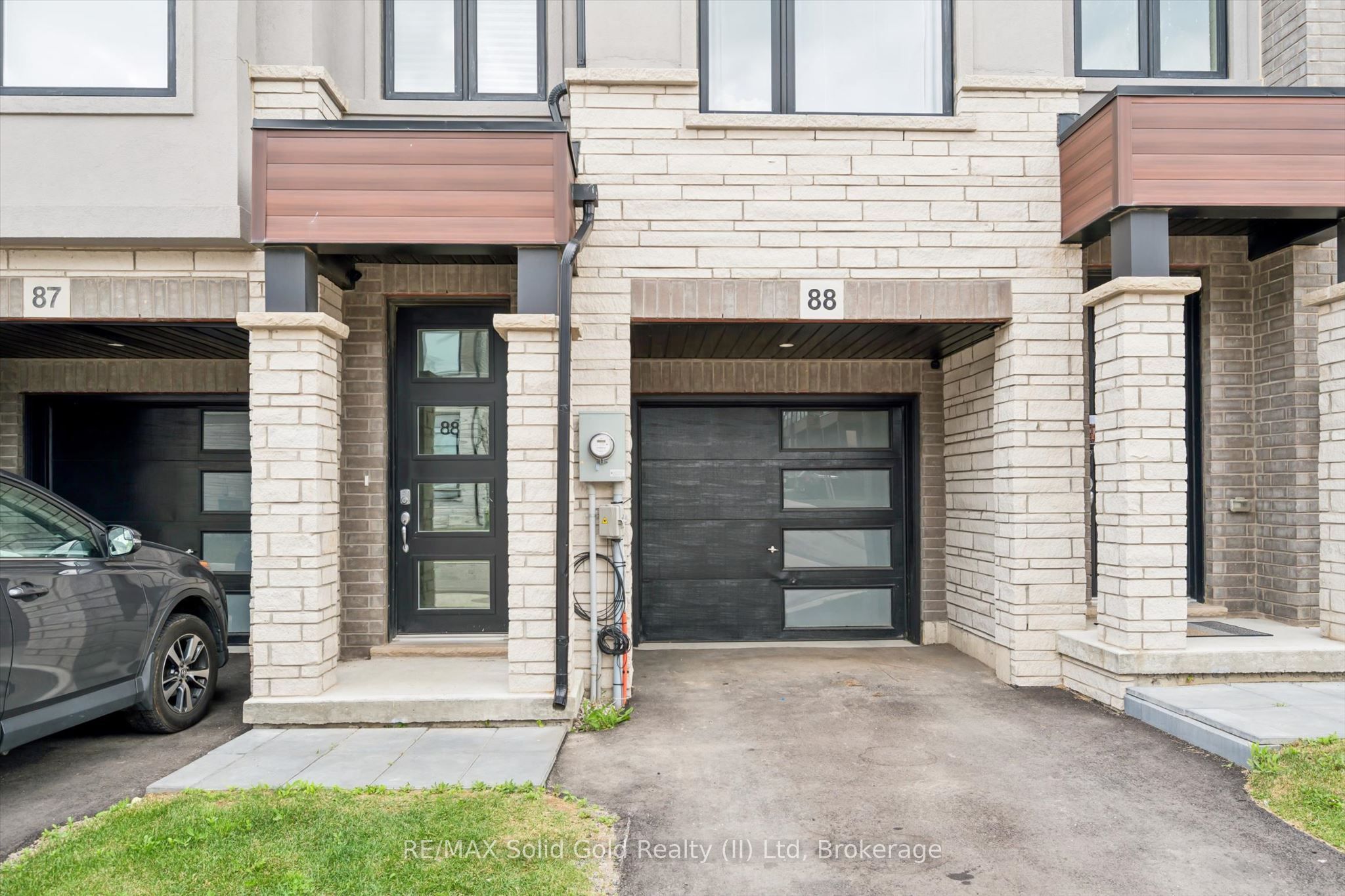 155 Equestrian Way 88, Cambridge, ON N3E 0E8 photo 3