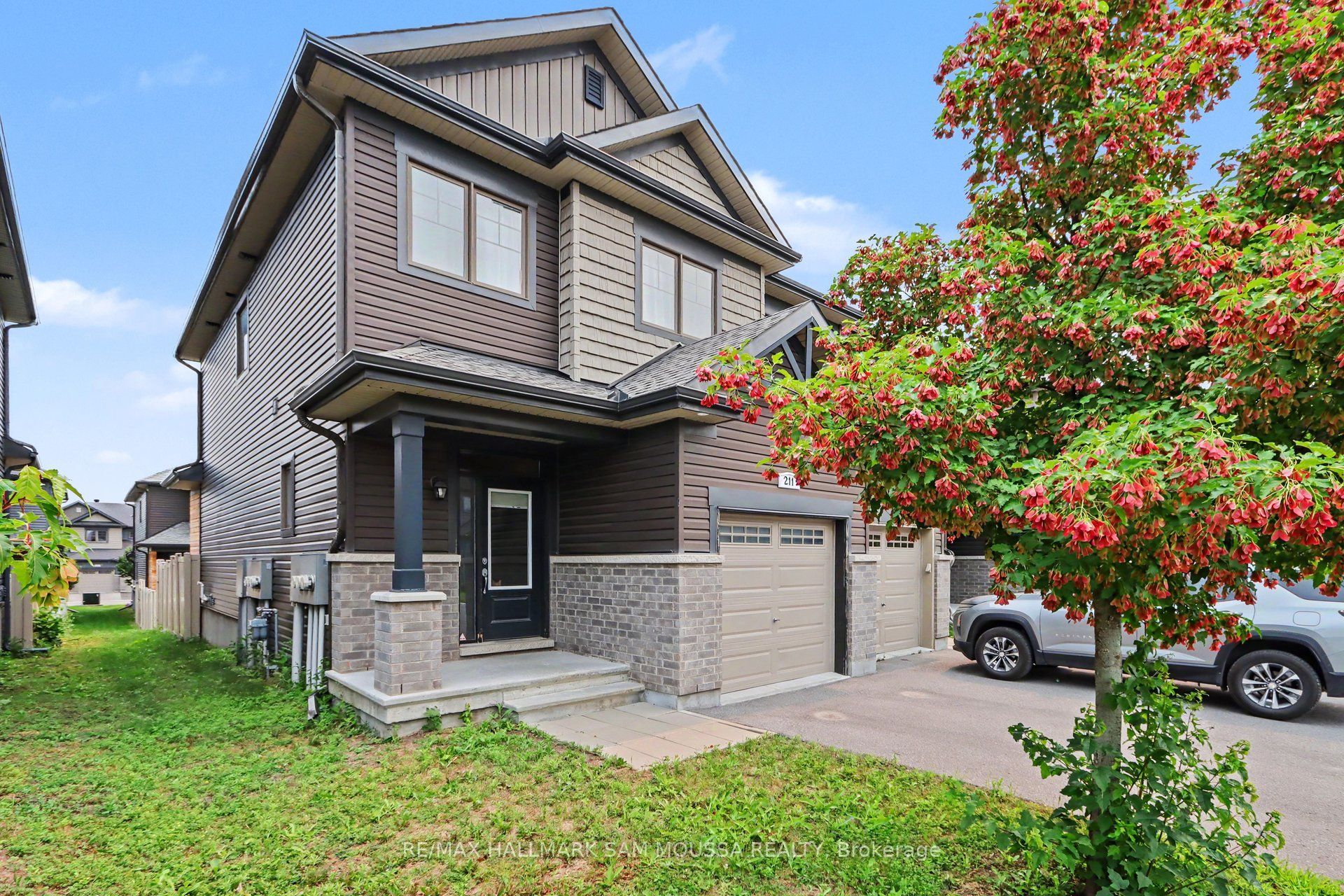 211 Tim Sheehan Place, Kanata, ON K2V 0N1 photo 3