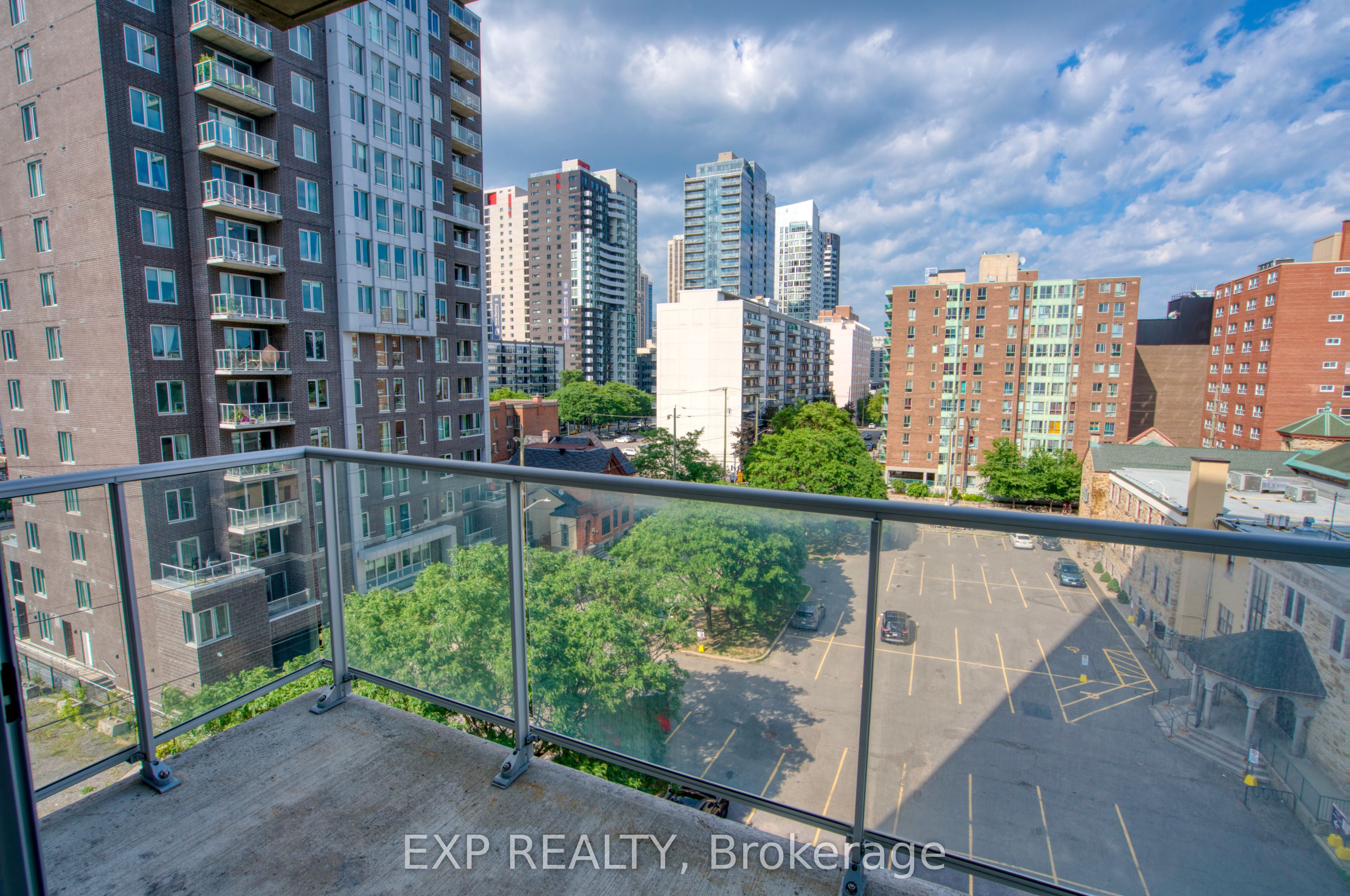 300 Lisgar Street 603, Ottawa Centre, ON K2P 0E2 photo 4