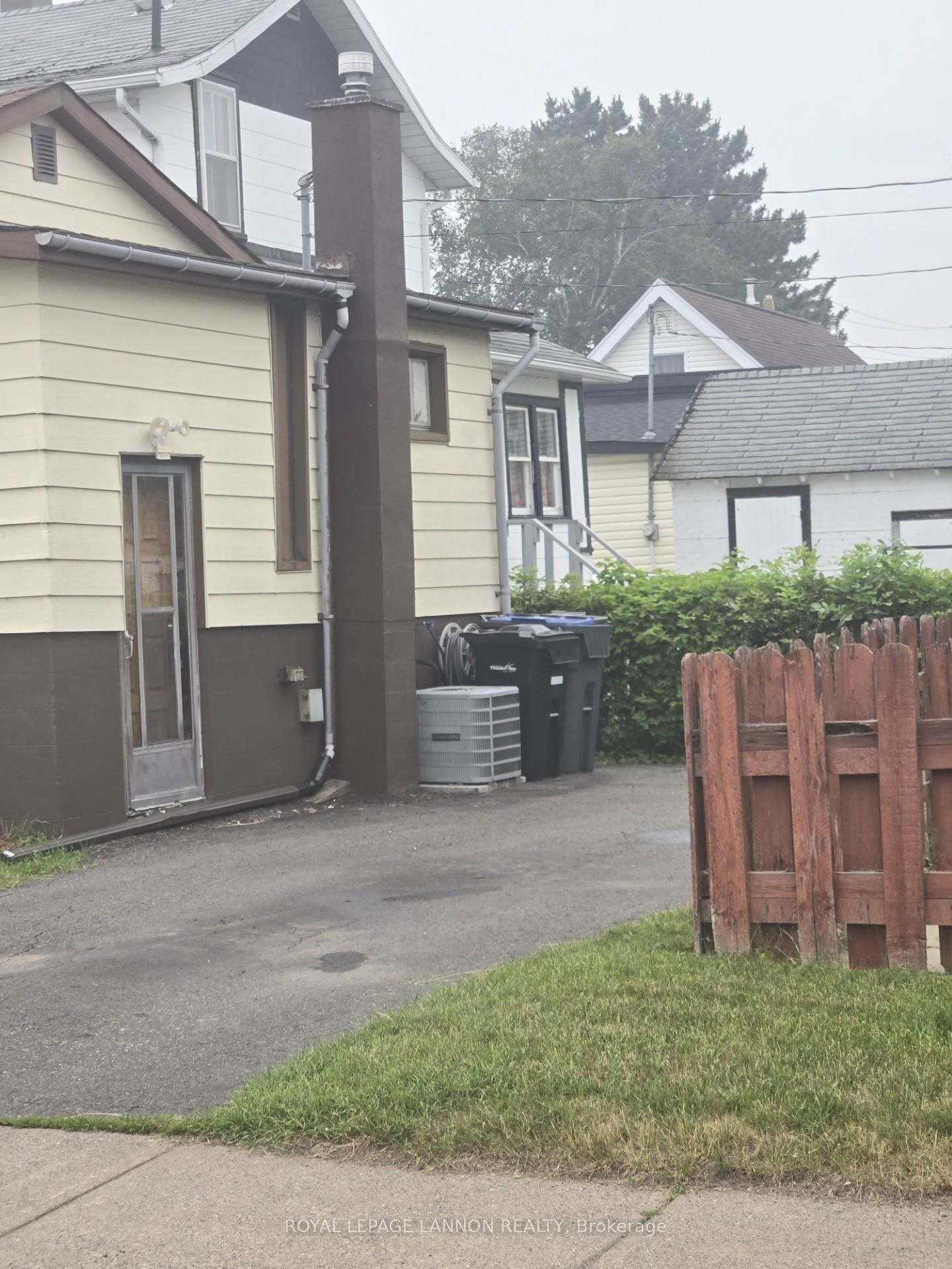 377 Empire Street, Thunder Bay, ON P7E 4S2