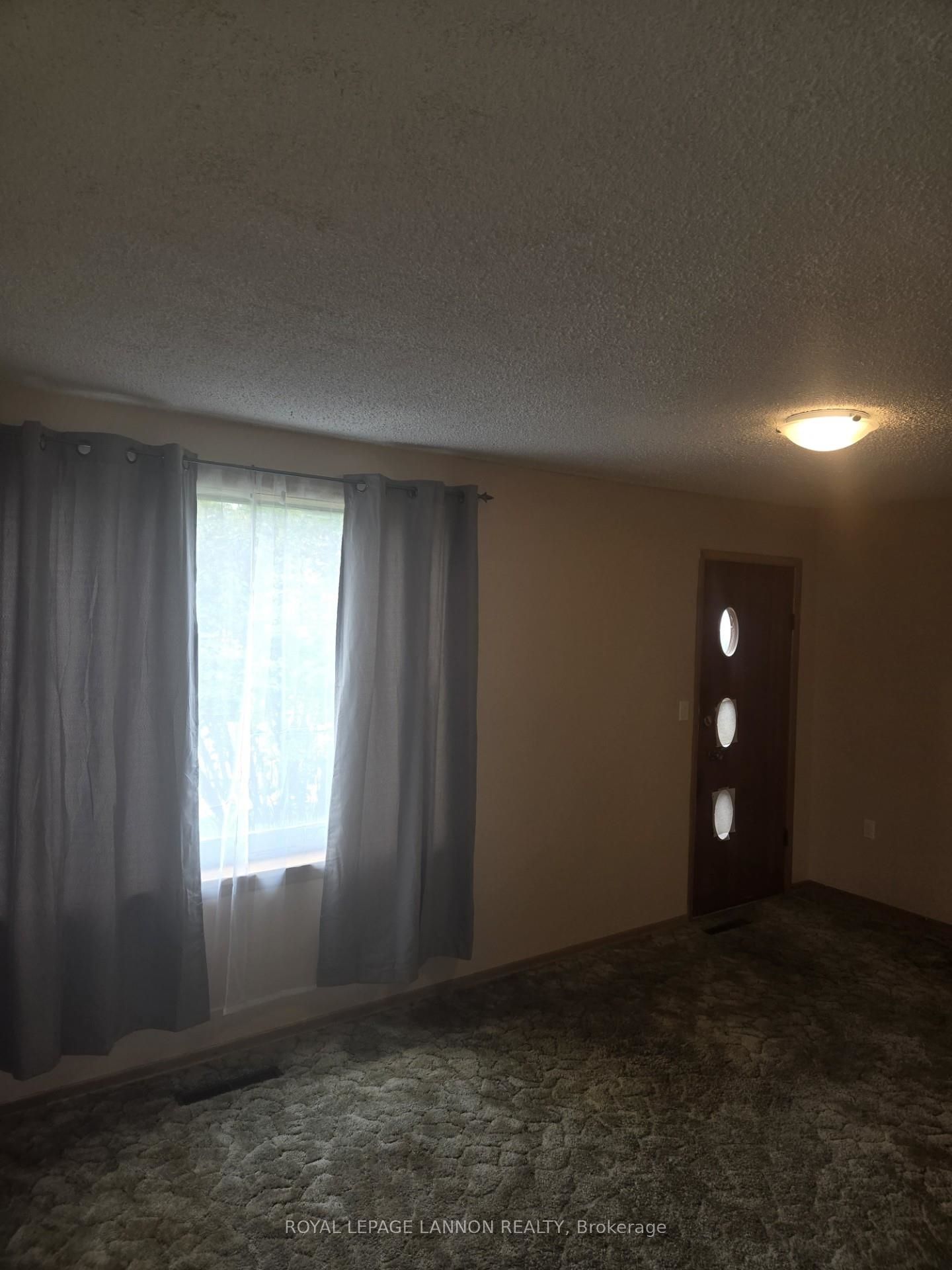 377 Empire Street, Thunder Bay, ON P7E 4S2 photo 3