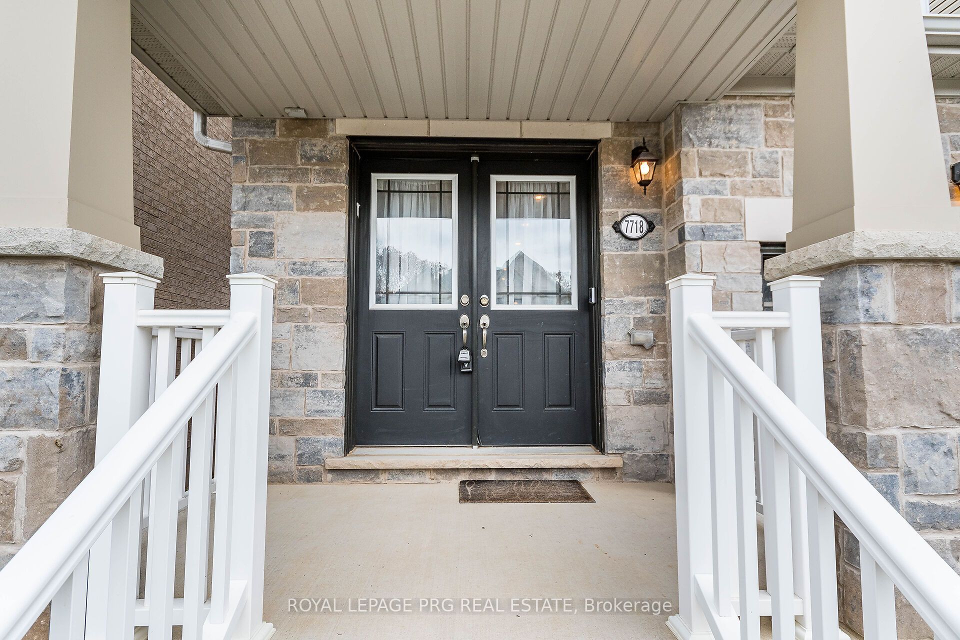 7718 Buckeye Crescent, Niagara Falls, ON L2H 2Y6 photo 3