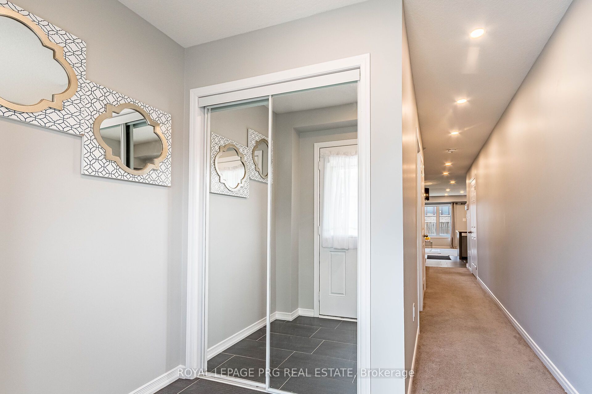 7718 Buckeye Crescent, Niagara Falls, ON L2H 2Y6 photo 4
