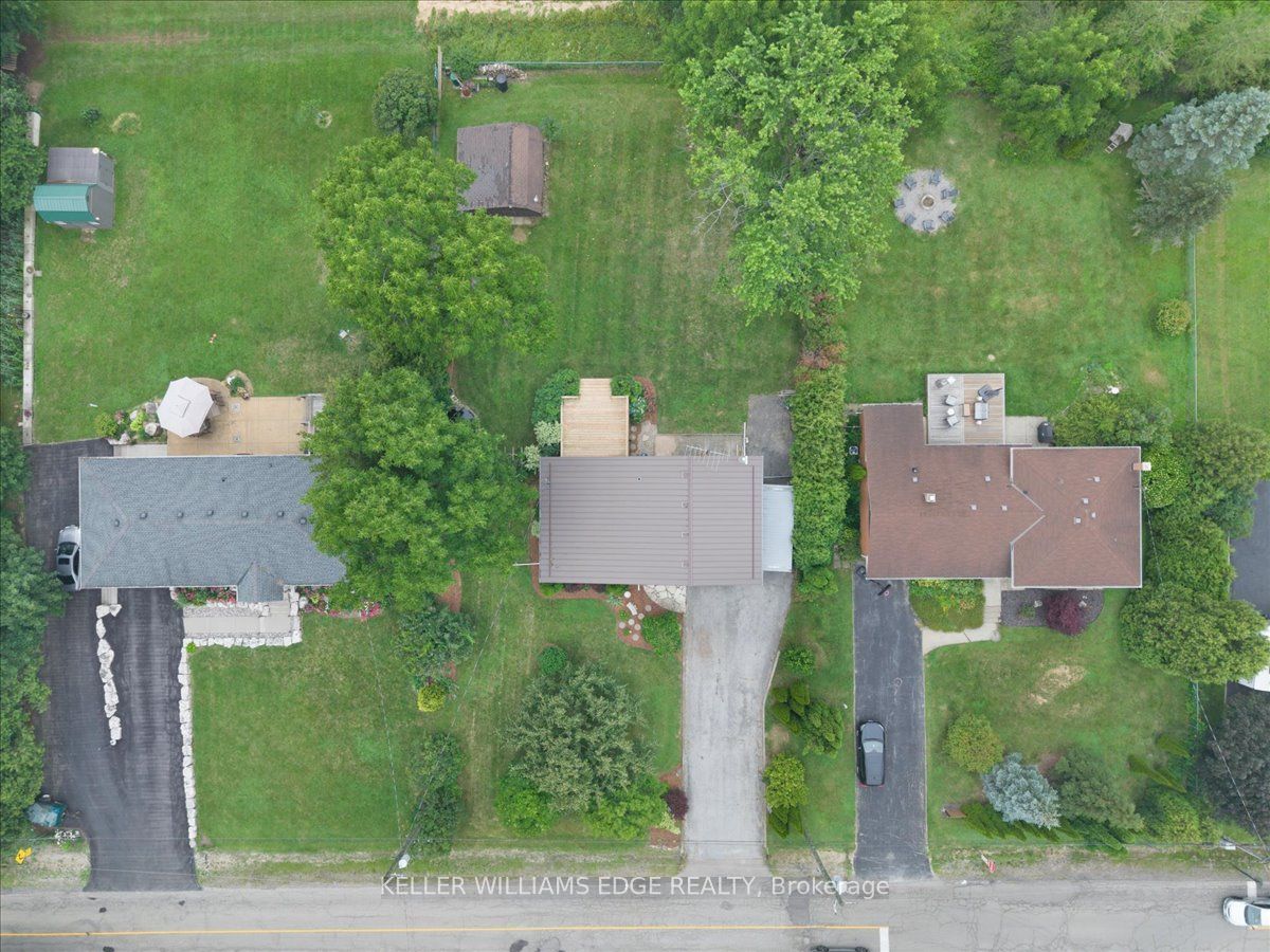421 Rock Chapel Road, Hamilton, ON L9H 5E2 photo 3