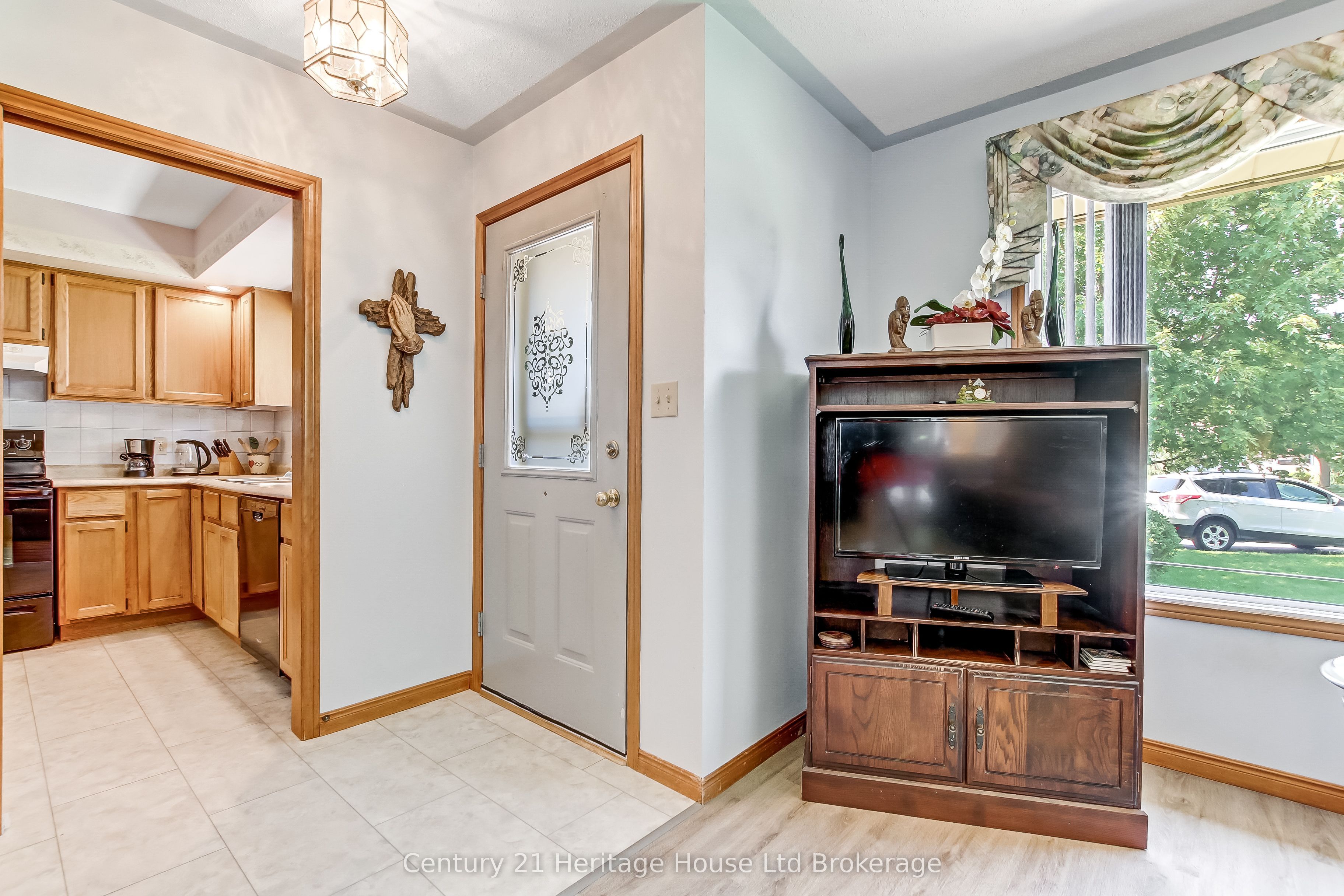 27 O'ROURKE PL Place E, Woodstock, ON N4S 8T9 photo 2