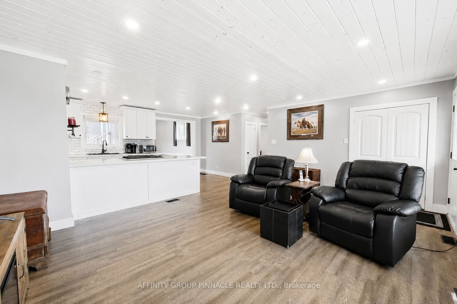 367 Angeline Street S, Kawartha Lakes, ON K9V 0J7 photo 5