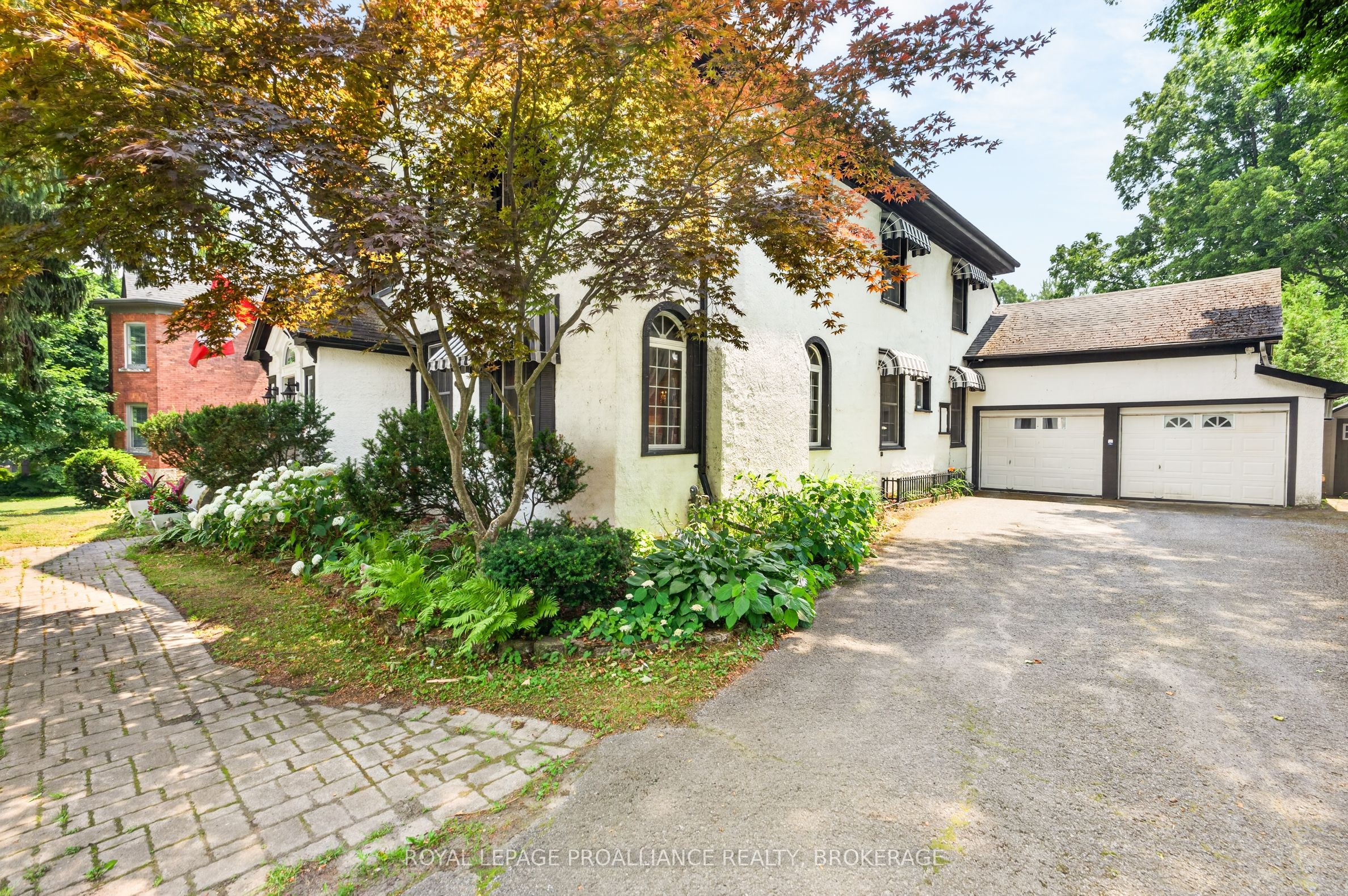 223 King Street W, Gananoque, ON K7G 2G7 photo 4