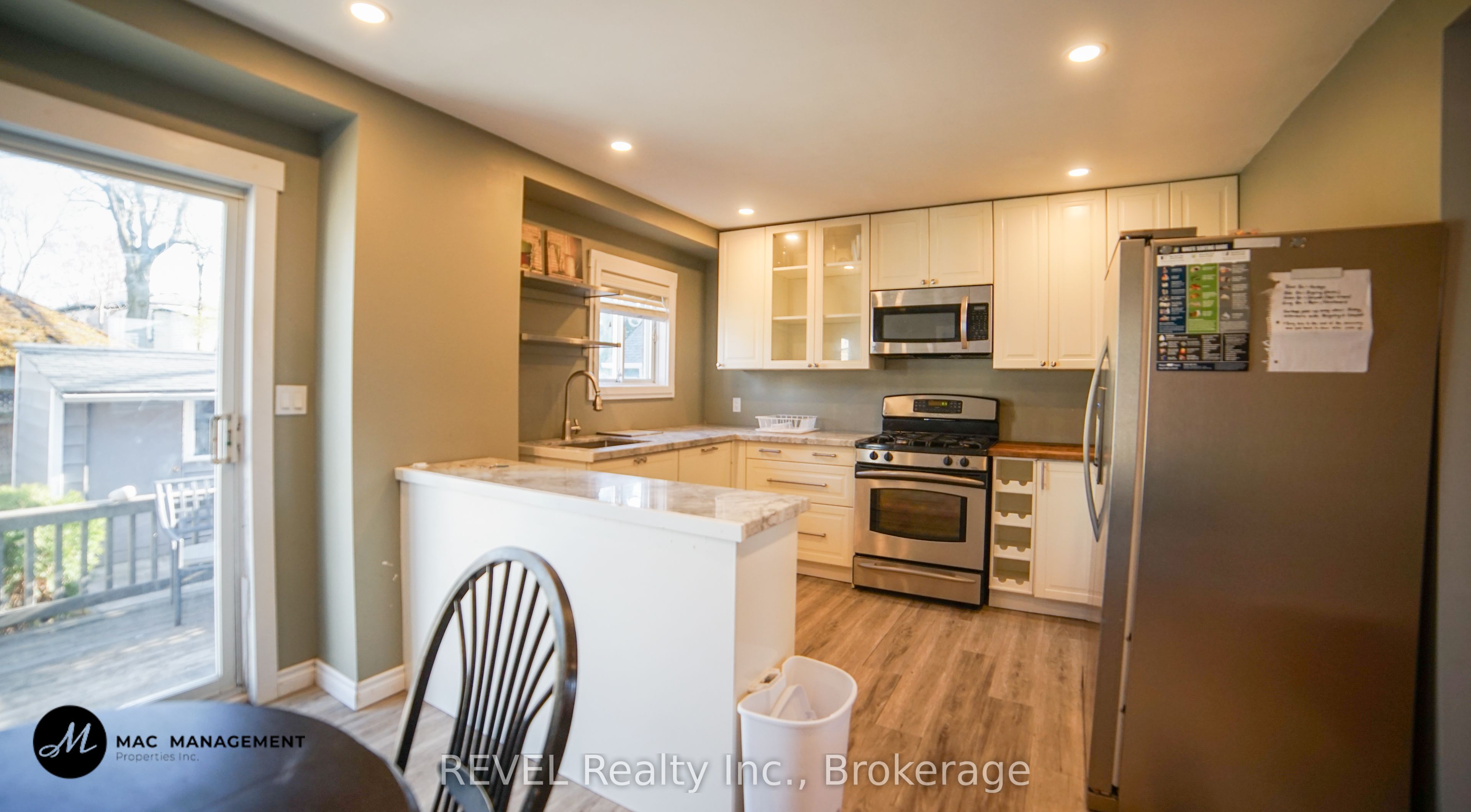 32 Edmund Street, St. Catharines, ON L2R 2G2 photo 4