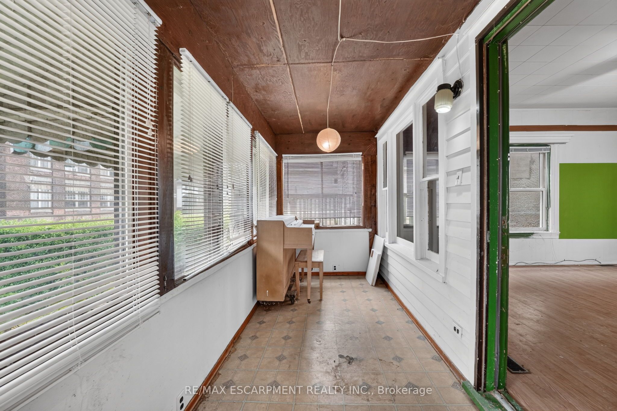 37 Page Street, St. Catharines, ON L2R 4A6 photo 3