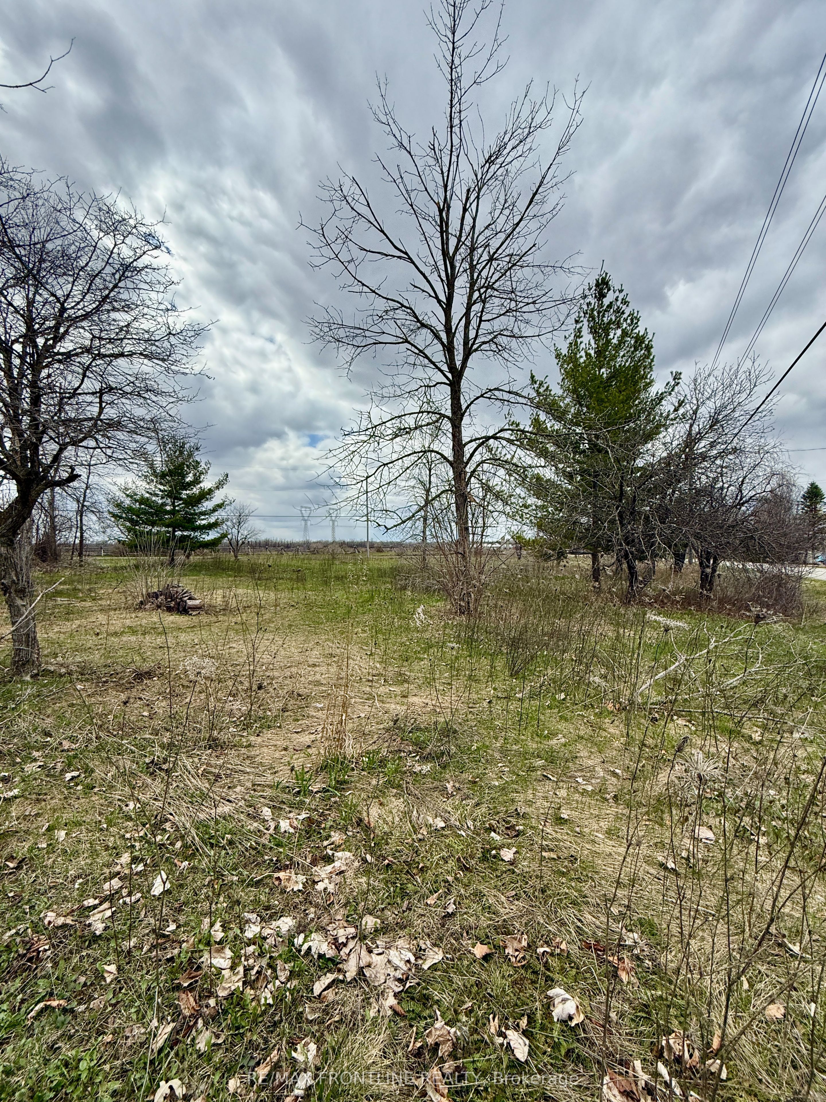 8 Morningside Drive, Rideau Lakes, ON K7A 4S5
