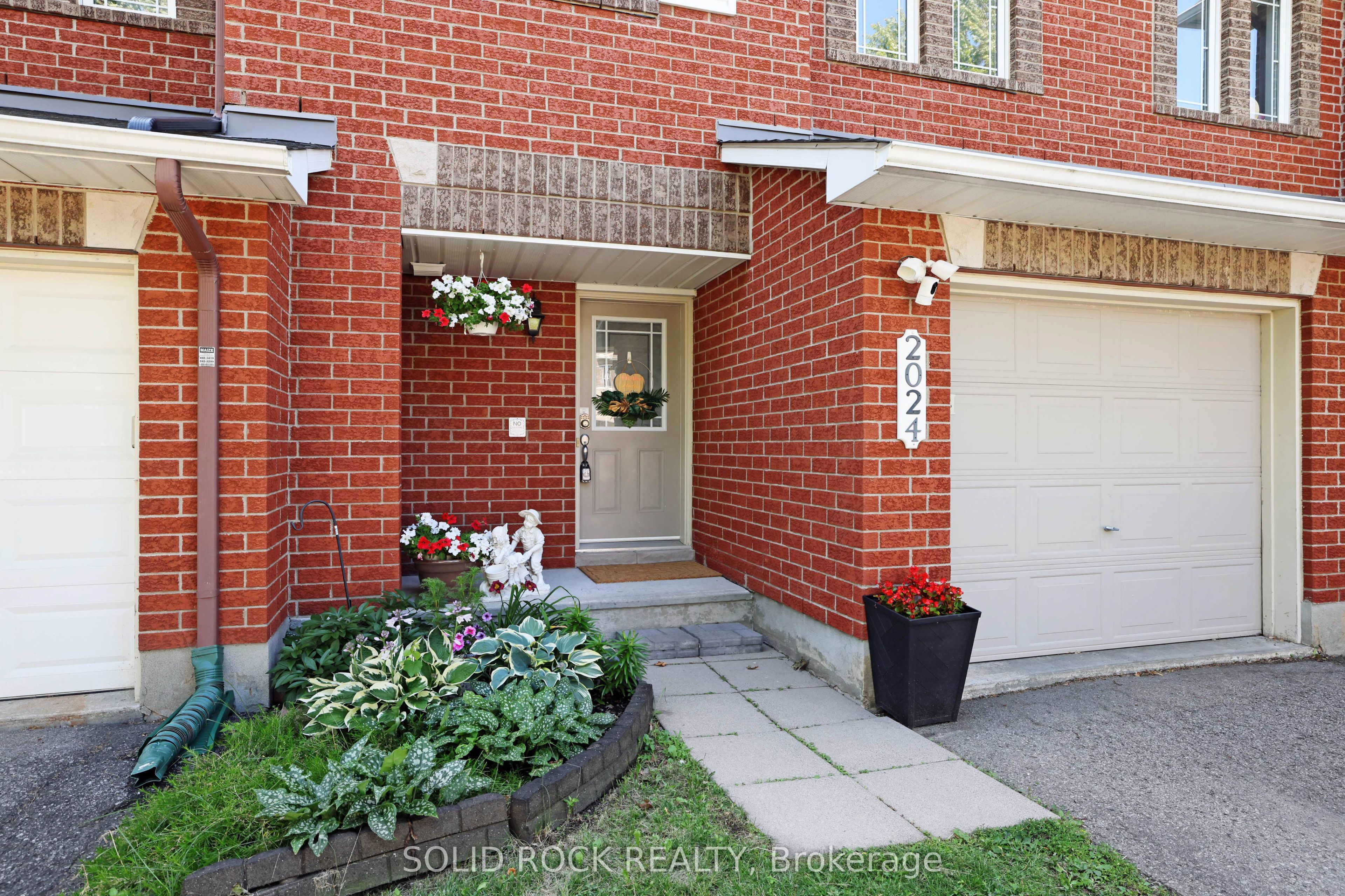2024 Boisfranc Circle, Orleans - Cumberland and Area, ON K4A 4Z6 photo 2