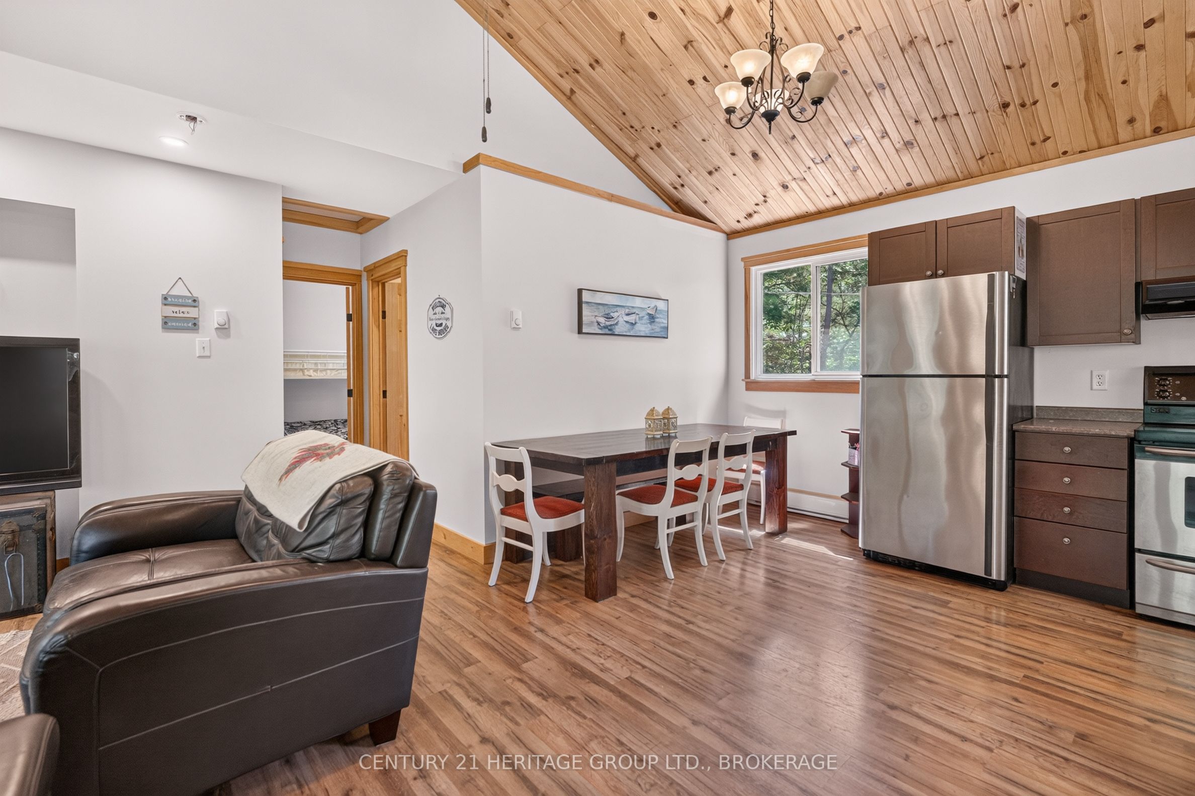 27 Goods Island, Frontenac, ON K0H 2V0 photo 3