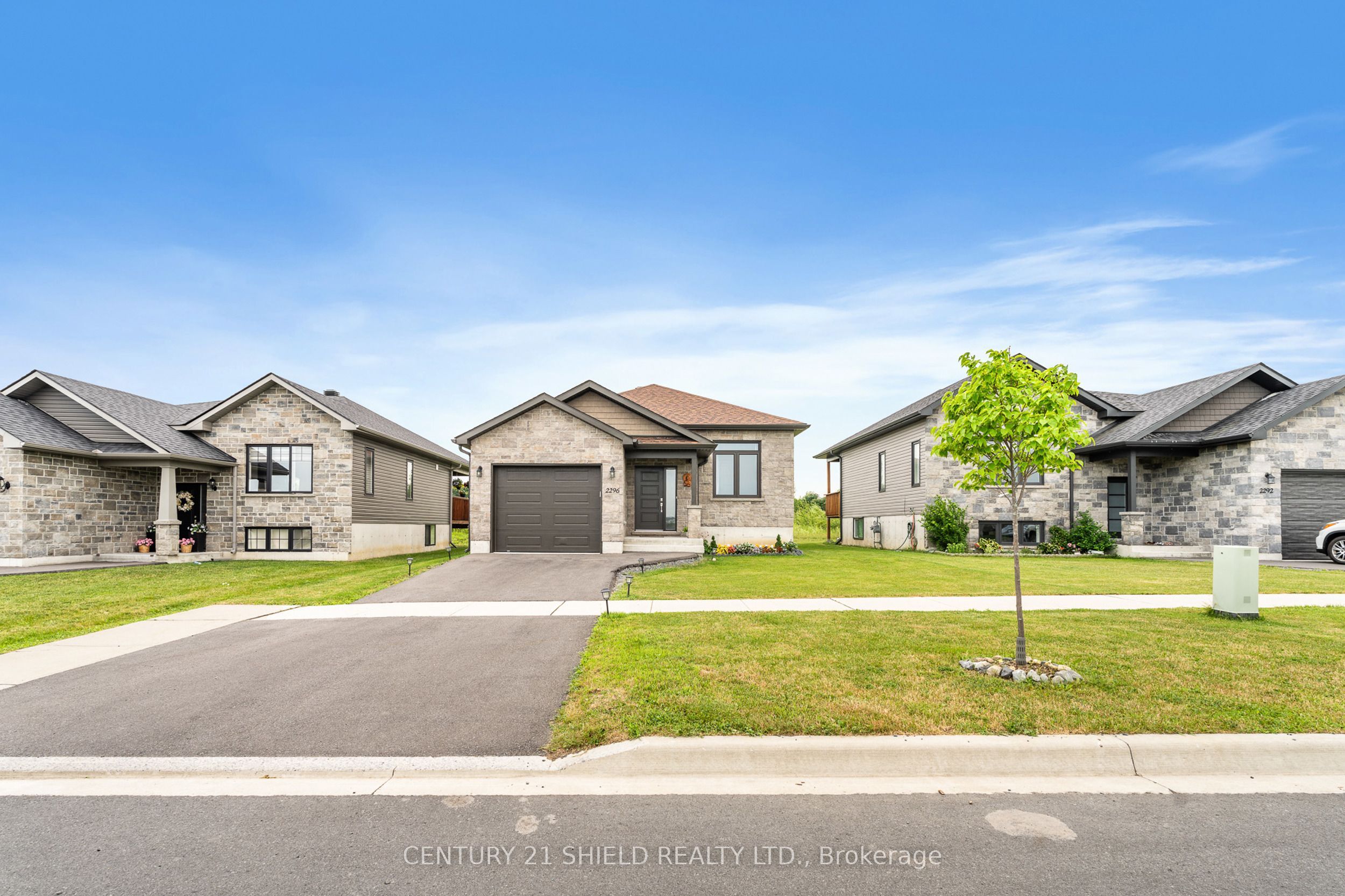 2296 Crewson Court, Cornwall, ON K6H 0H9 photo 4