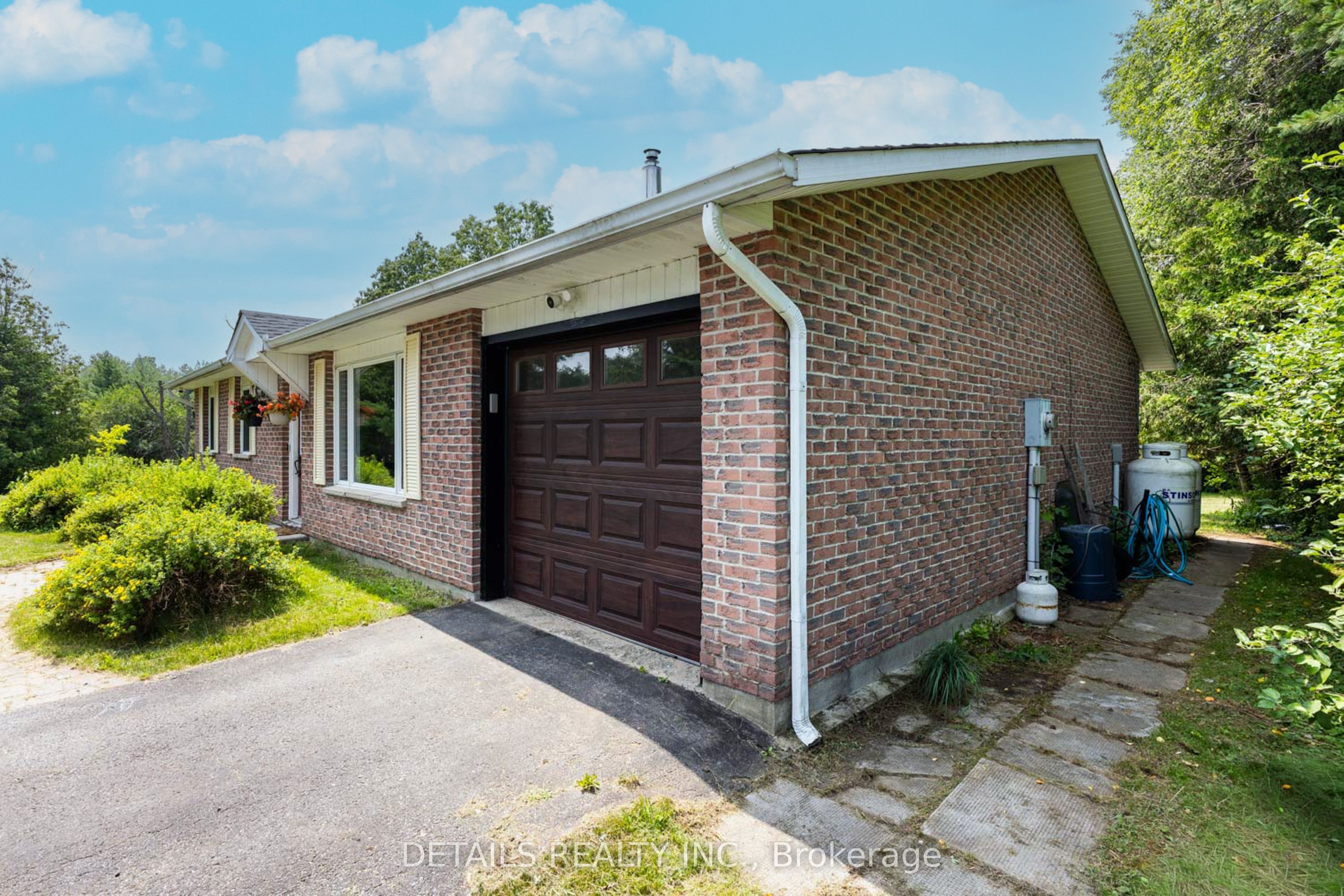 120 Delaney Drive, Carp - Huntley Ward, ON K0A 1L0 photo 4