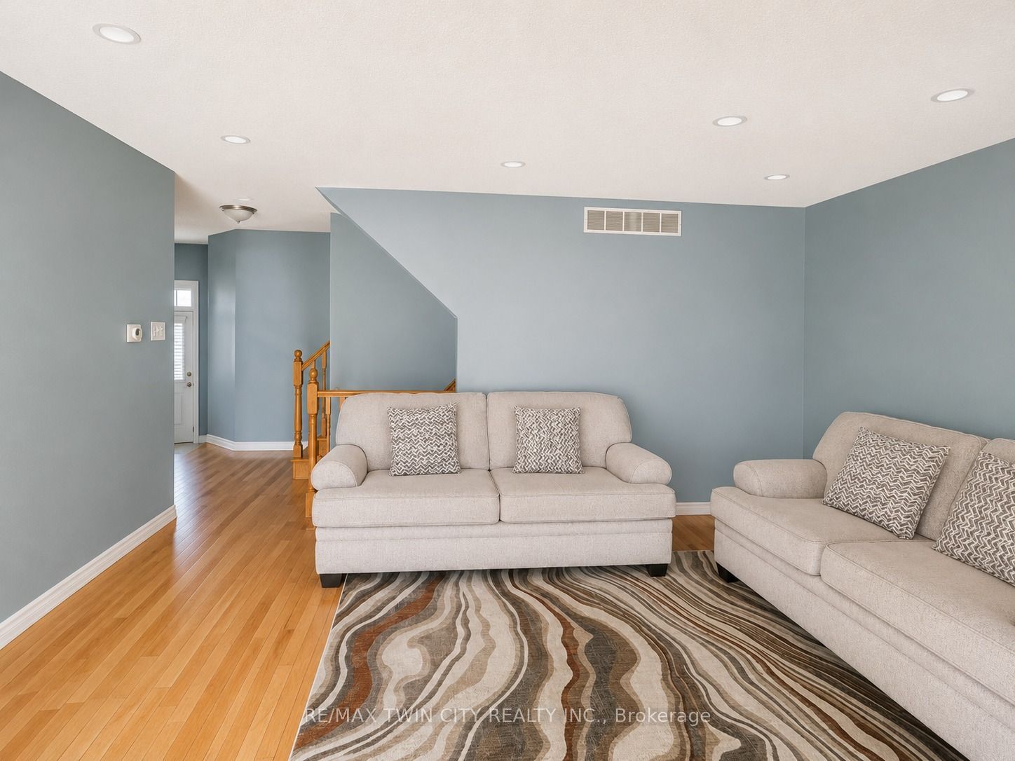 72 Newcastle Drive, Kitchener, ON N2R 1X2 photo 4