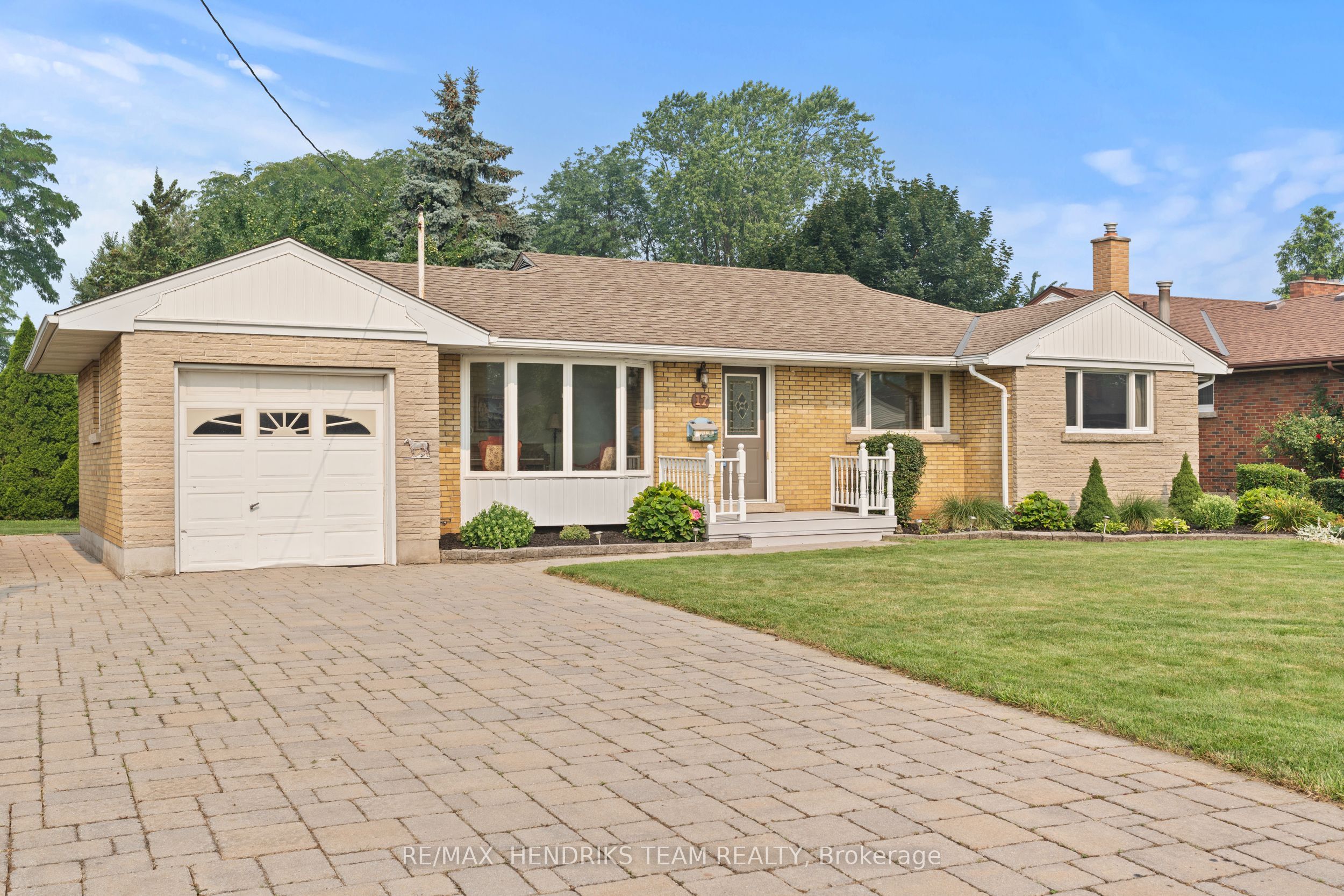 17 Kamla Drive, St. Catharines, ON L2M 3J9 photo 2
