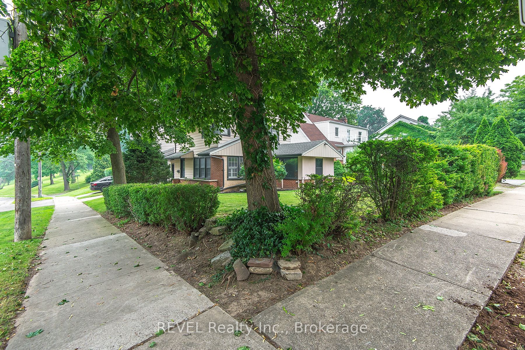 113 St. Paul Crescent, St. Catharines, ON L2S 1M7 photo 5