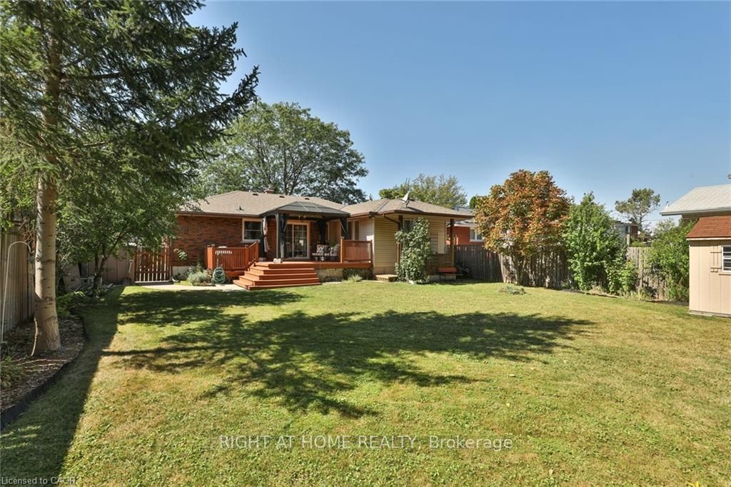 226 Bel Air Avenue, Hamilton, ON L8E 5K2 photo 3