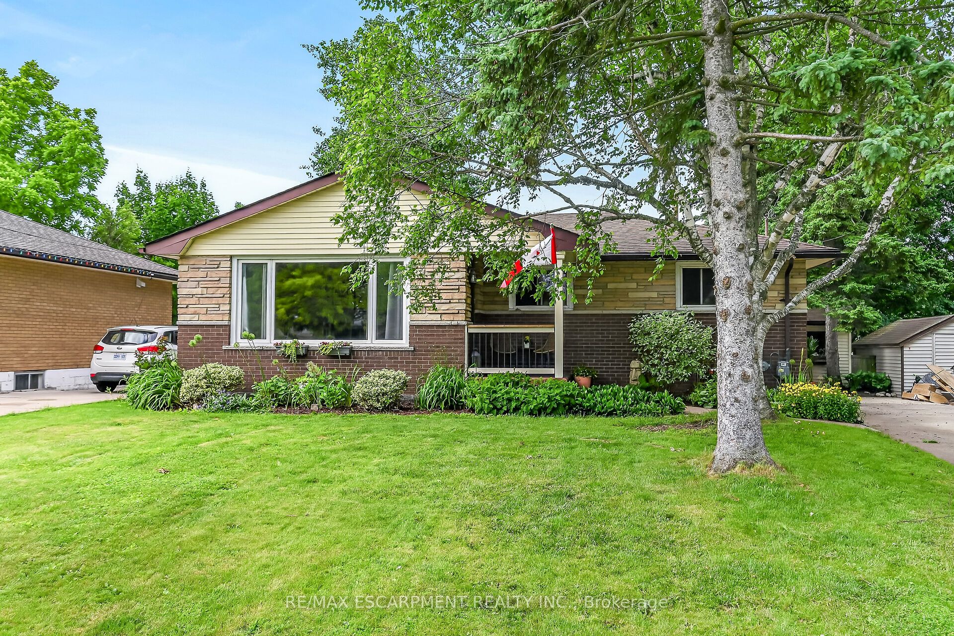 251 Mackenzie Crescent, Haldimand, ON N3W 1A7