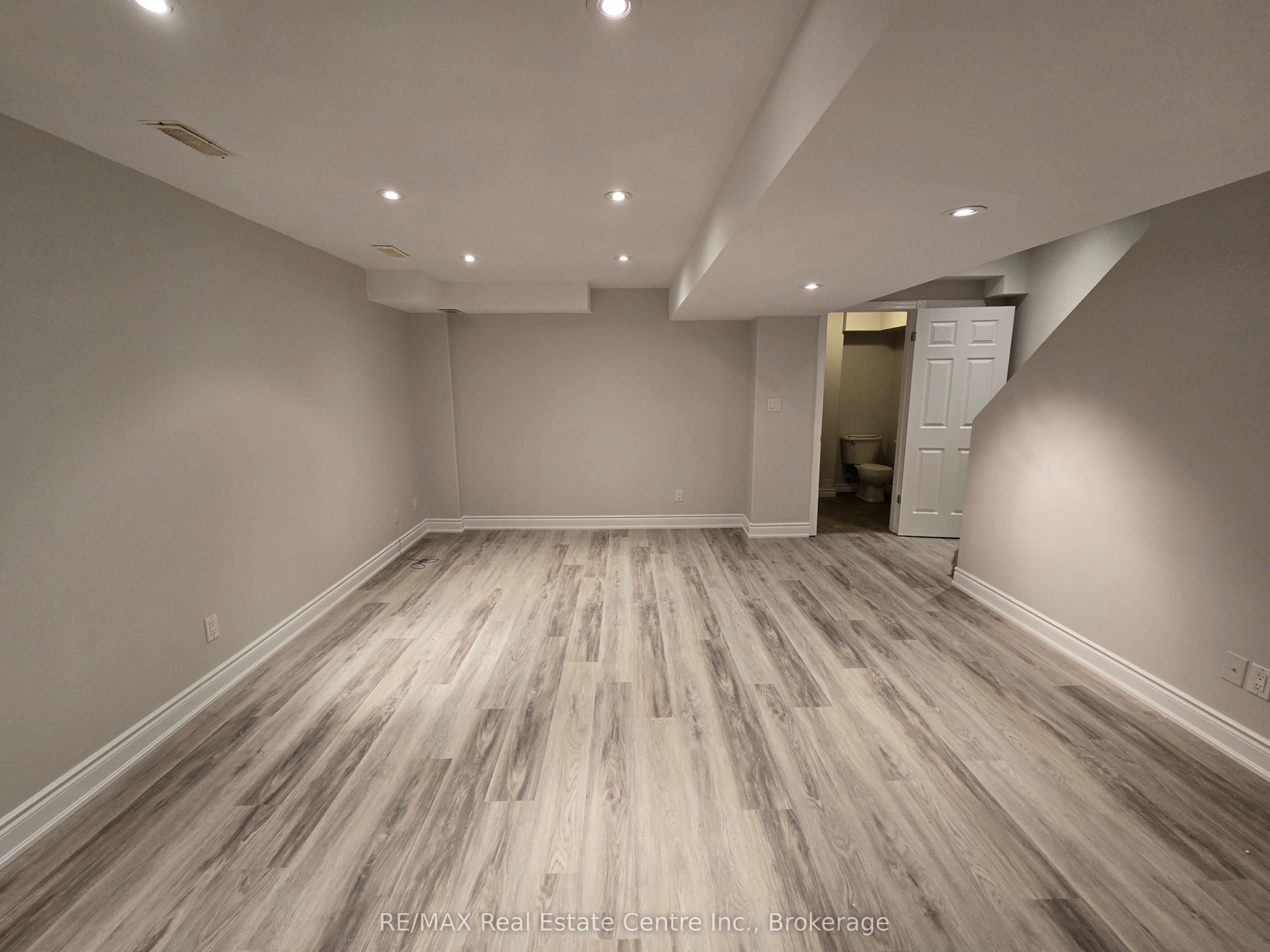 95 Westmeadow Drive, Kitchener, ON N2N 3N1 photo 3