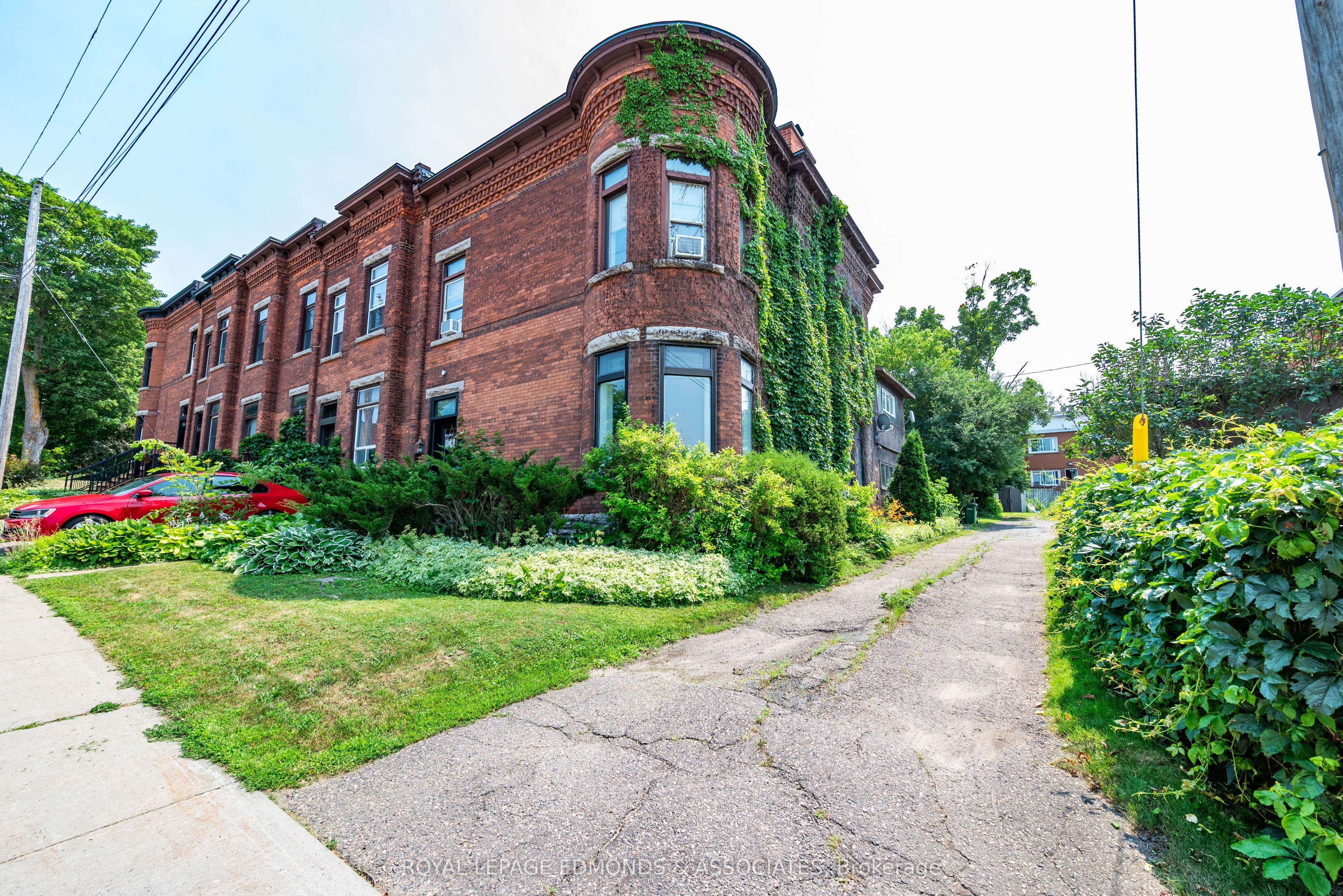 188 Esther Street, Pembroke, ON K8A 3C2