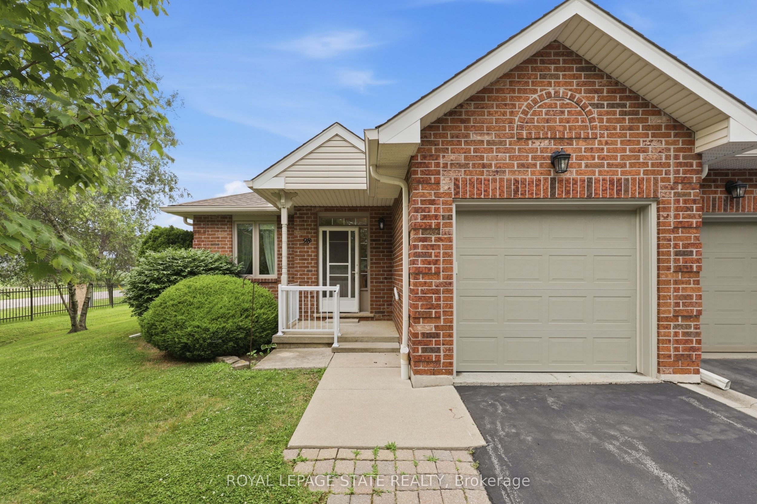 98 Sunibel Drive 74, Hamilton, ON L0R 1W0 photo 4