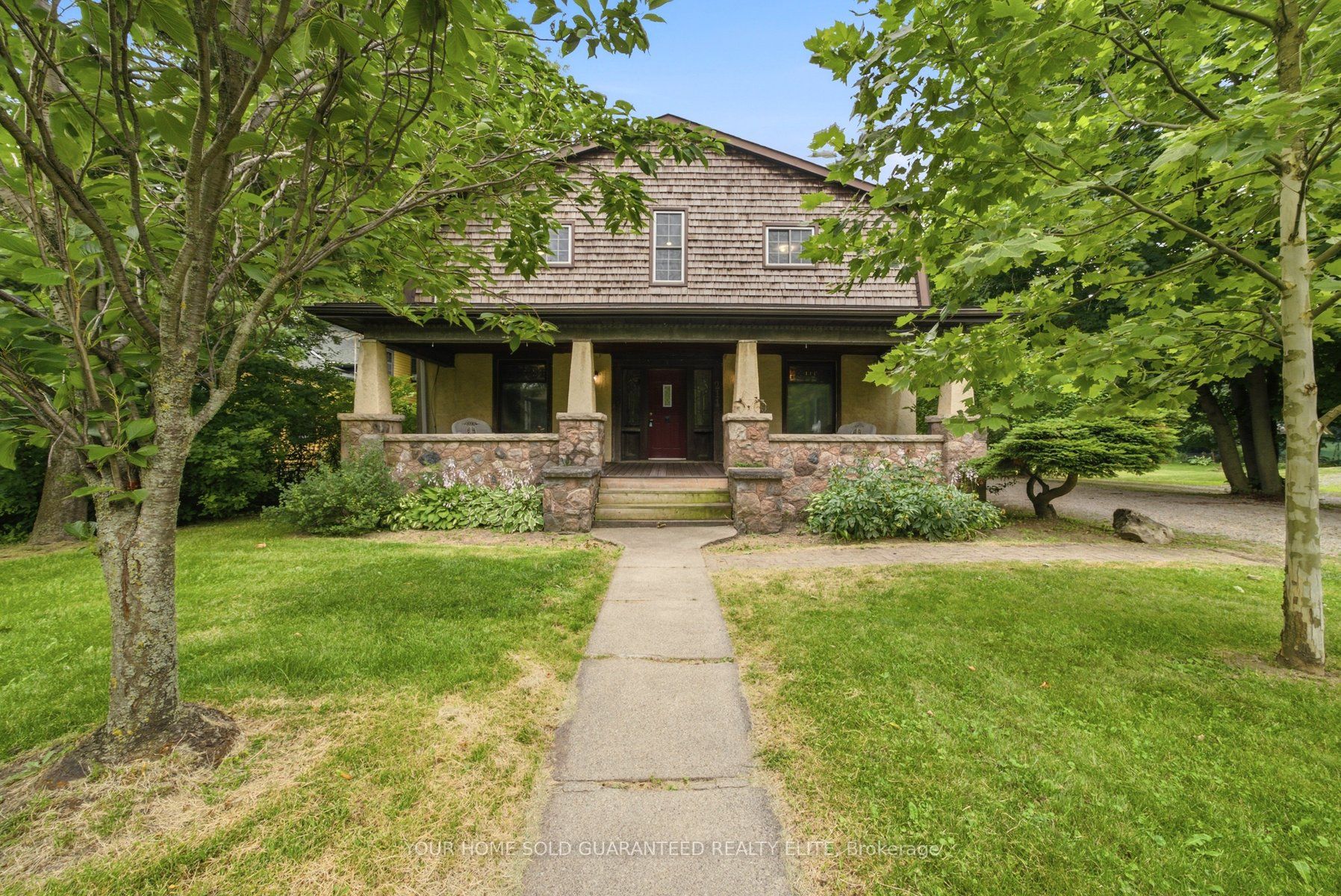 211 Canborough Street, West Lincoln, ON L0R 2A0 photo 2