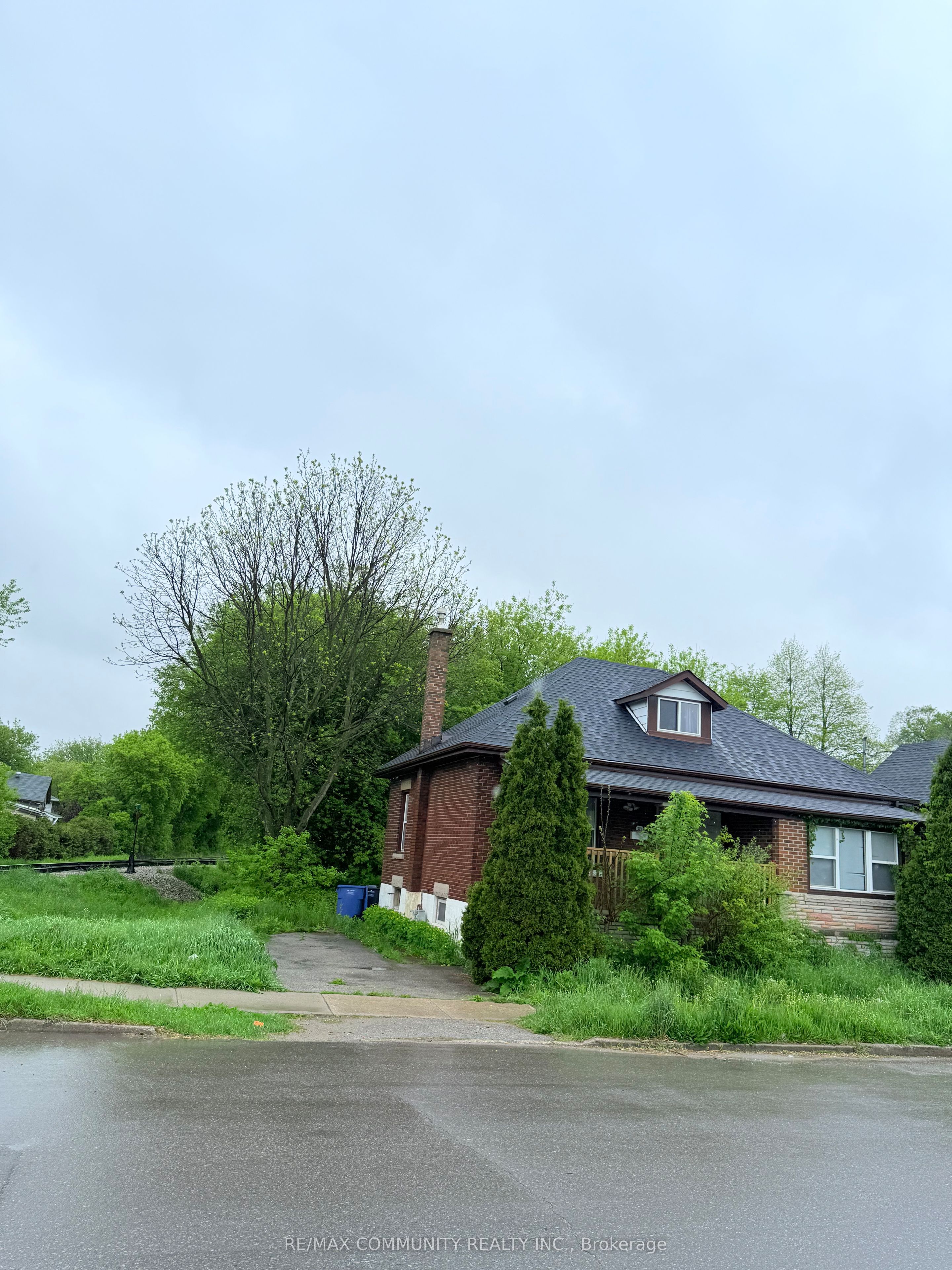 70 Huron Street, Guelph, ON N1G 5L6