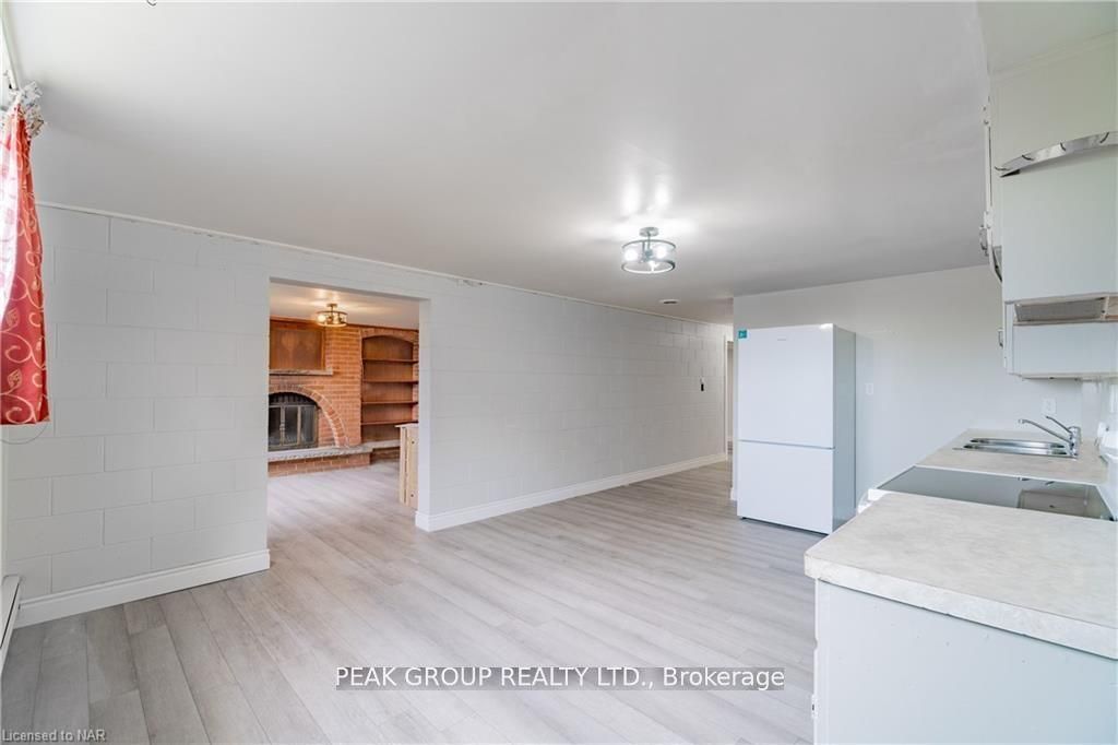 248 BERTIE Street LOWER, Fort Erie, ON L2A 1Z6 photo 3