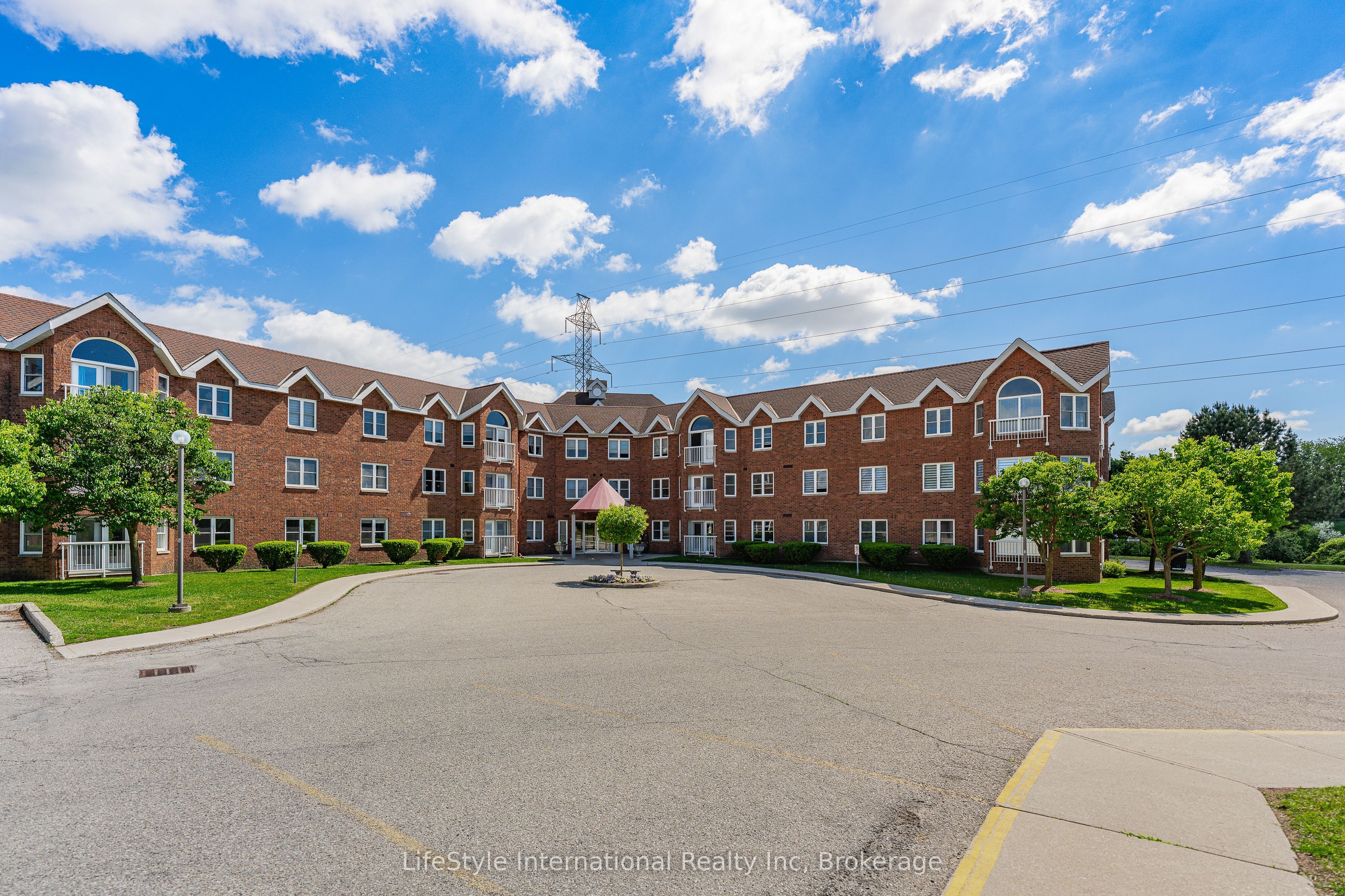 208 Silvercreek Parkway N 210, Guelph, ON N1H 8H2 photo 2