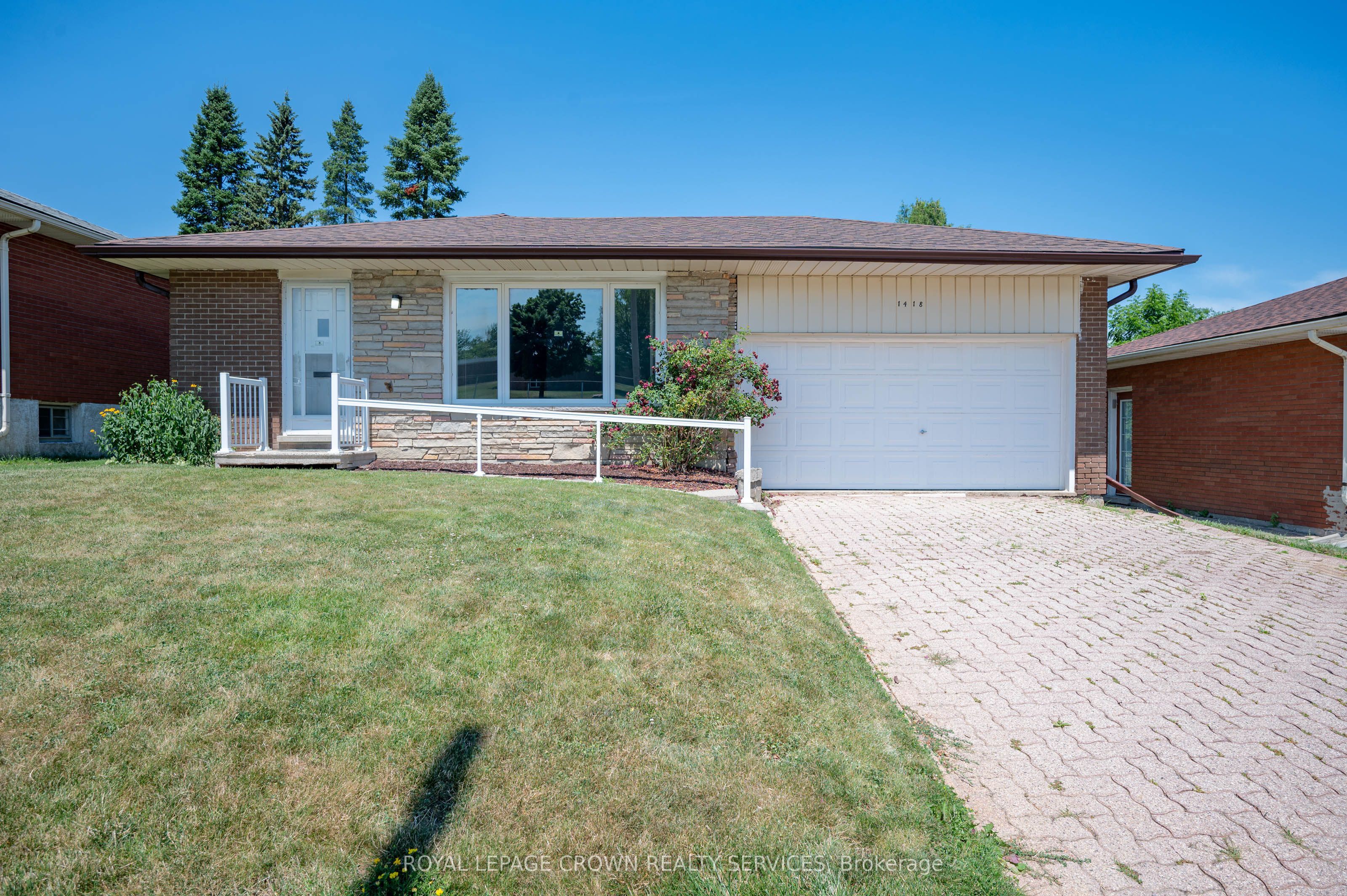 1418 Queens Boulevard, Kitchener, ON N2M 1E1