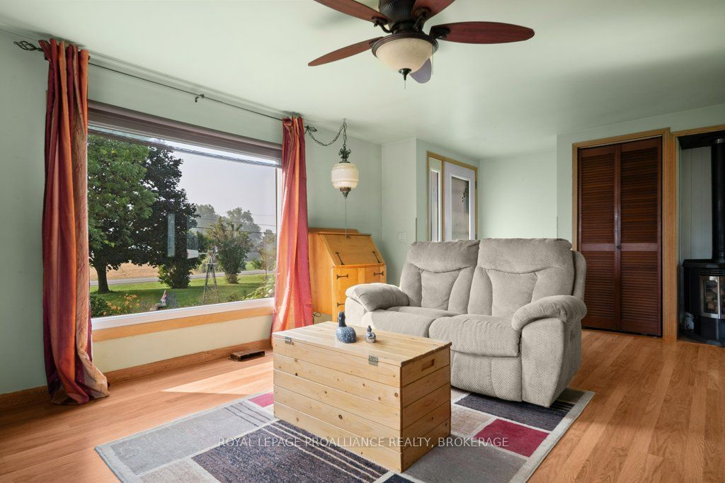 4568 County 8 Road, Greater Napanee, ON K7R 3K7 photo 4