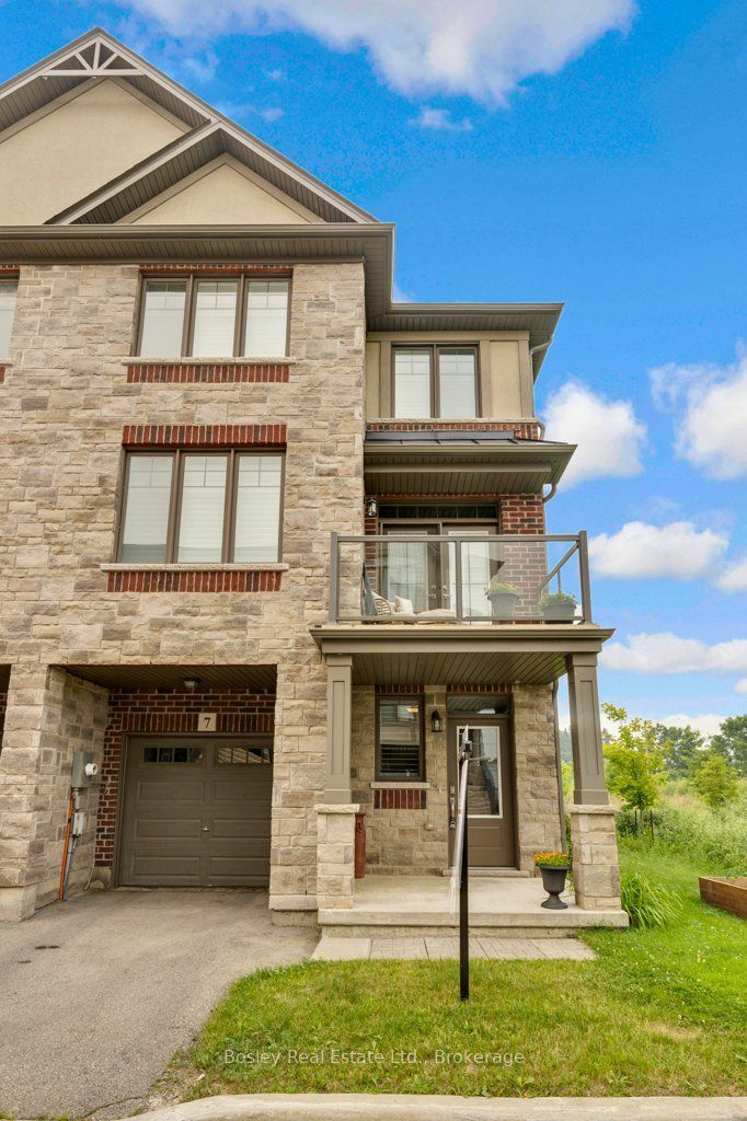 7 Bacon Lane, Hamilton, ON L9G 0H2 photo 3
