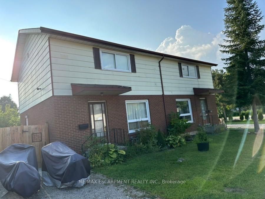 406 Queen Street, Norfolk, ON N4B 2L3 photo 2
