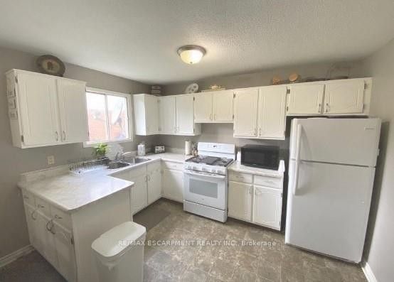 406 Queen Street, Norfolk, ON N4B 2L3 photo 5